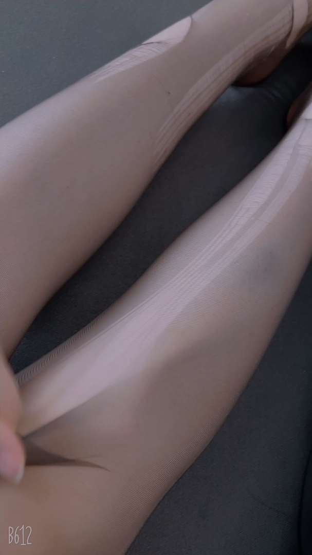 《[视频]直播女神@沐儿扯丝》作品图