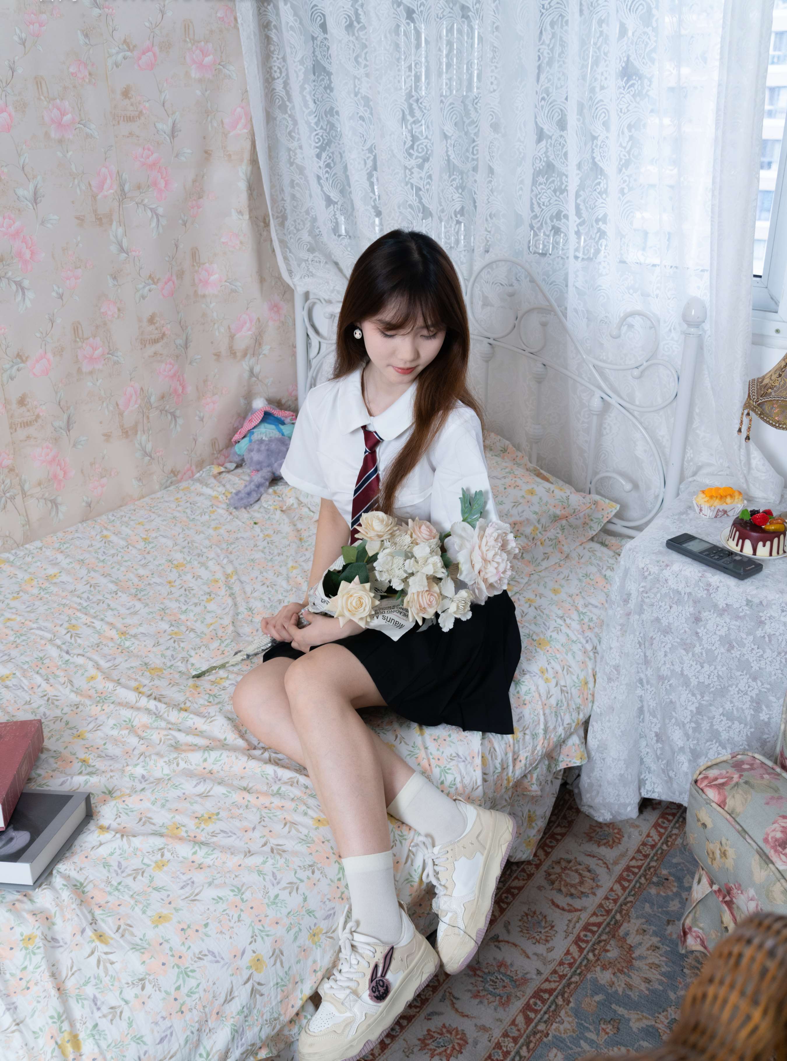 《璇璇-板鞋白棉袜の裸足》作品图