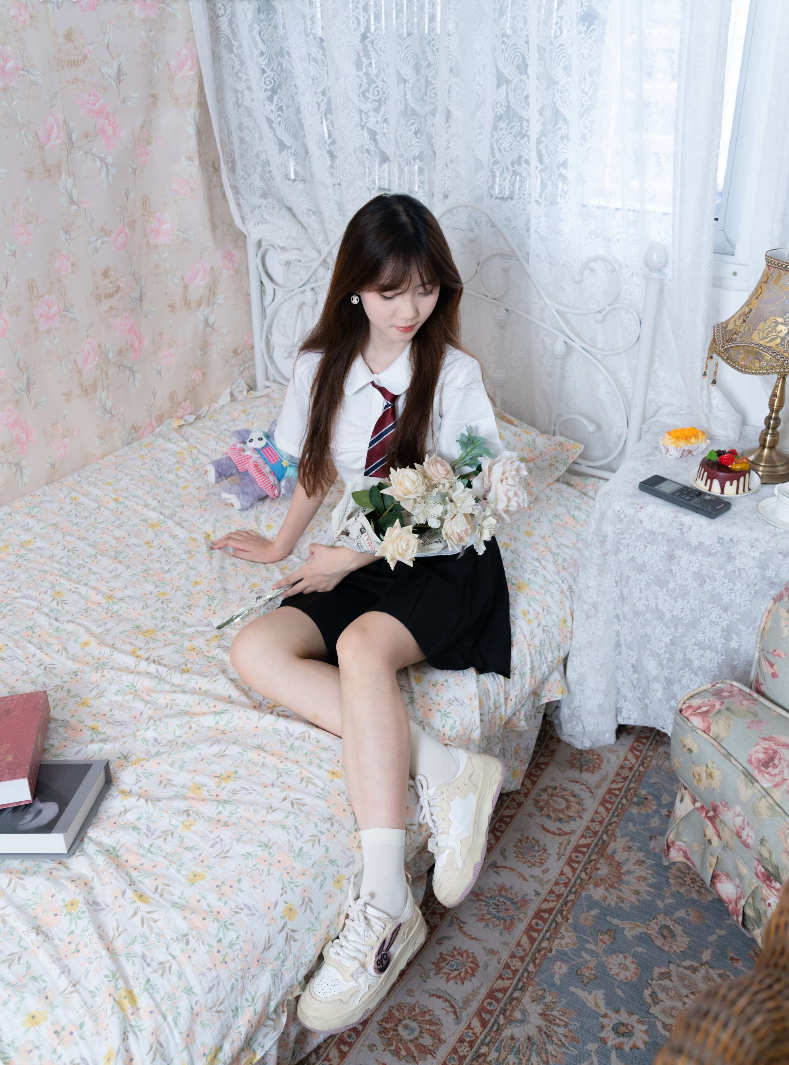 《璇璇-板鞋白棉袜の裸足》作品图