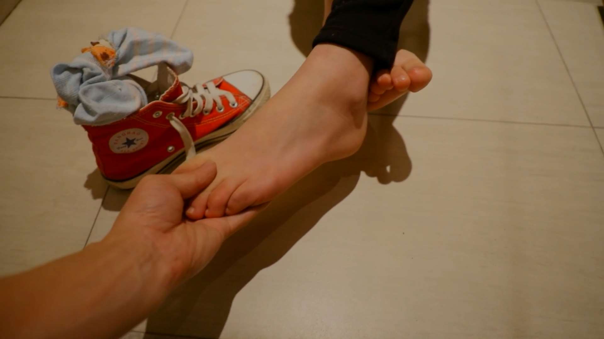 《[视频]少女高帮帆布鞋》作品图