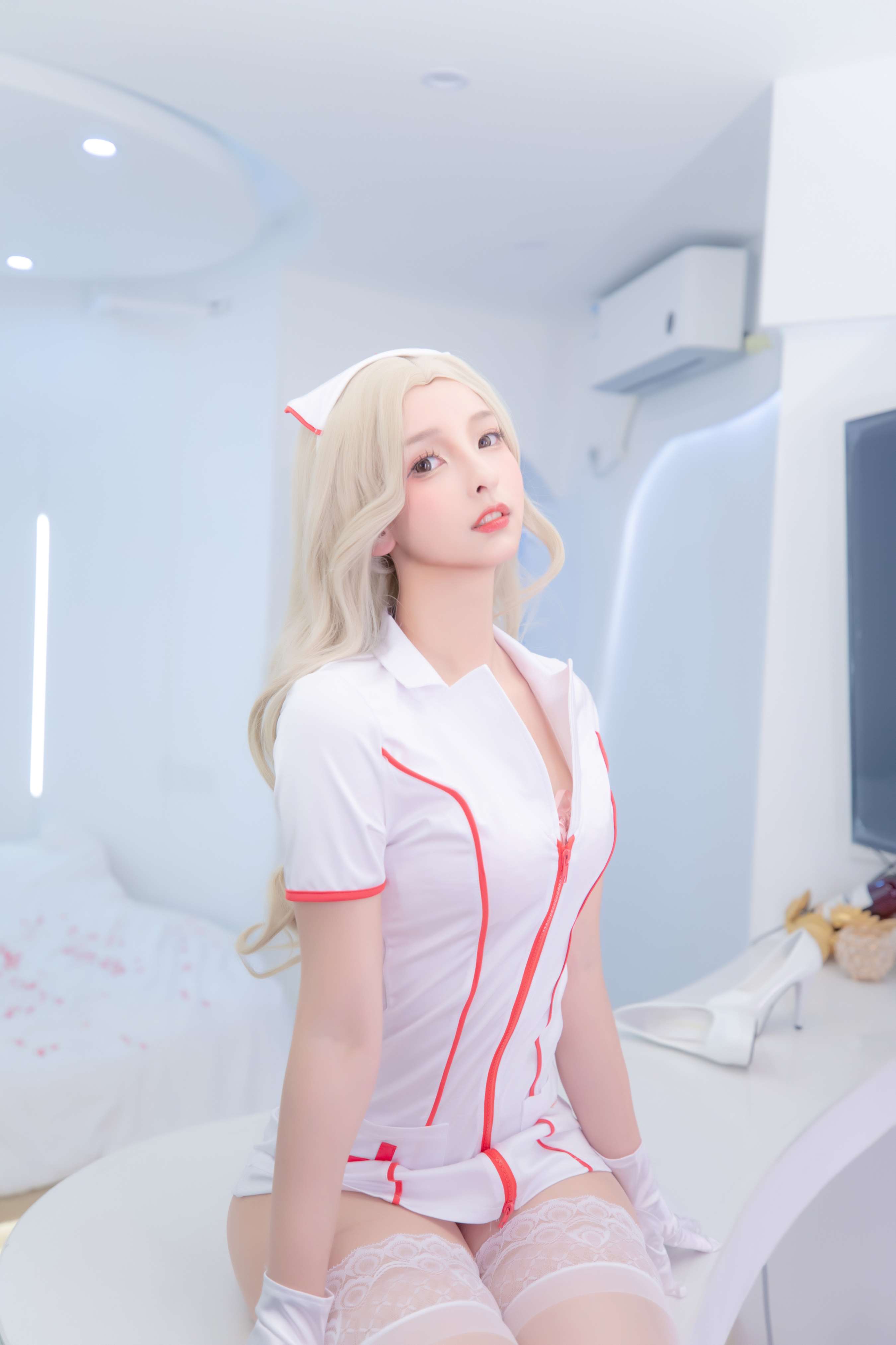 《白丝护士》作品图