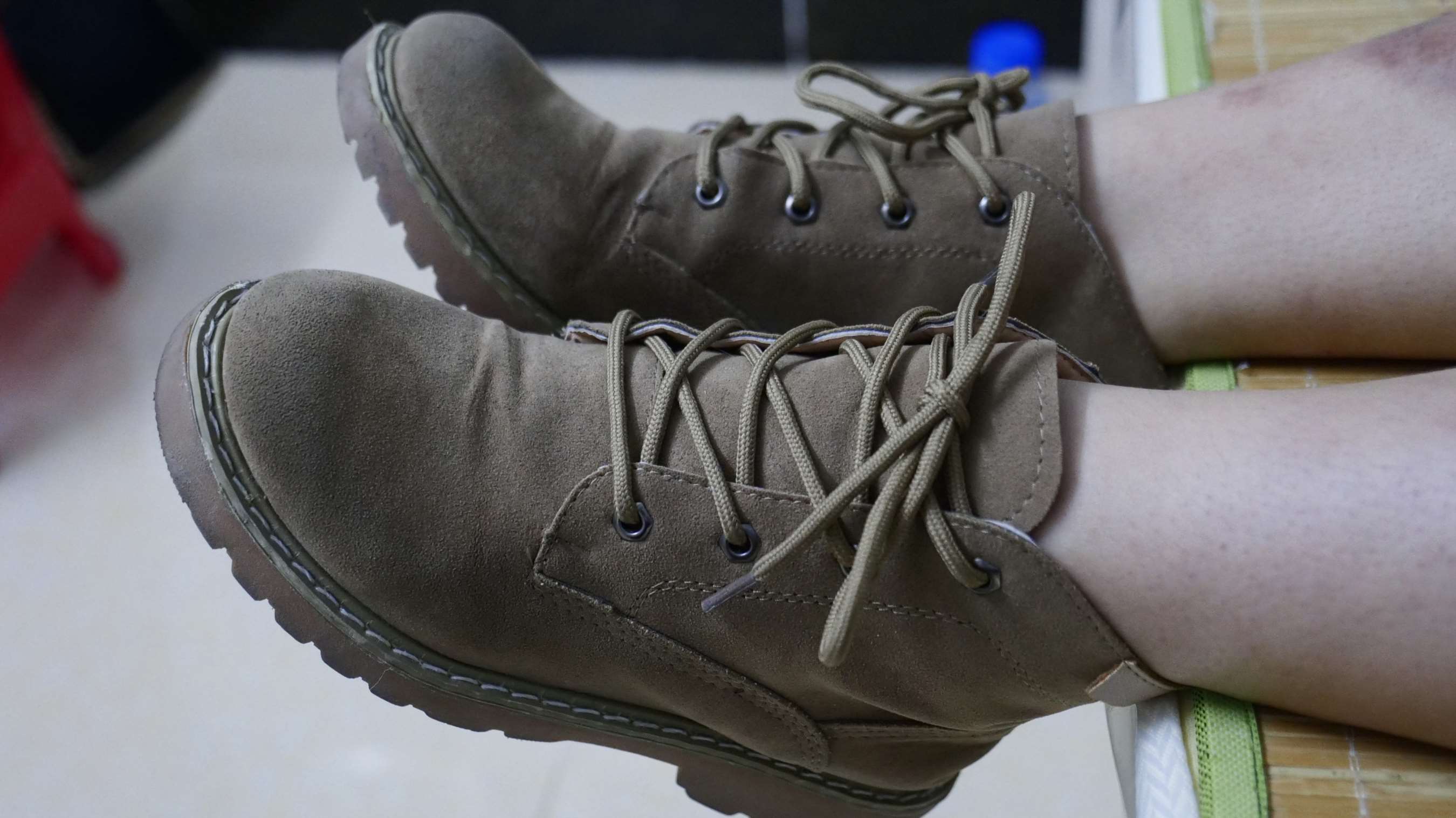 《大石靴》作品图