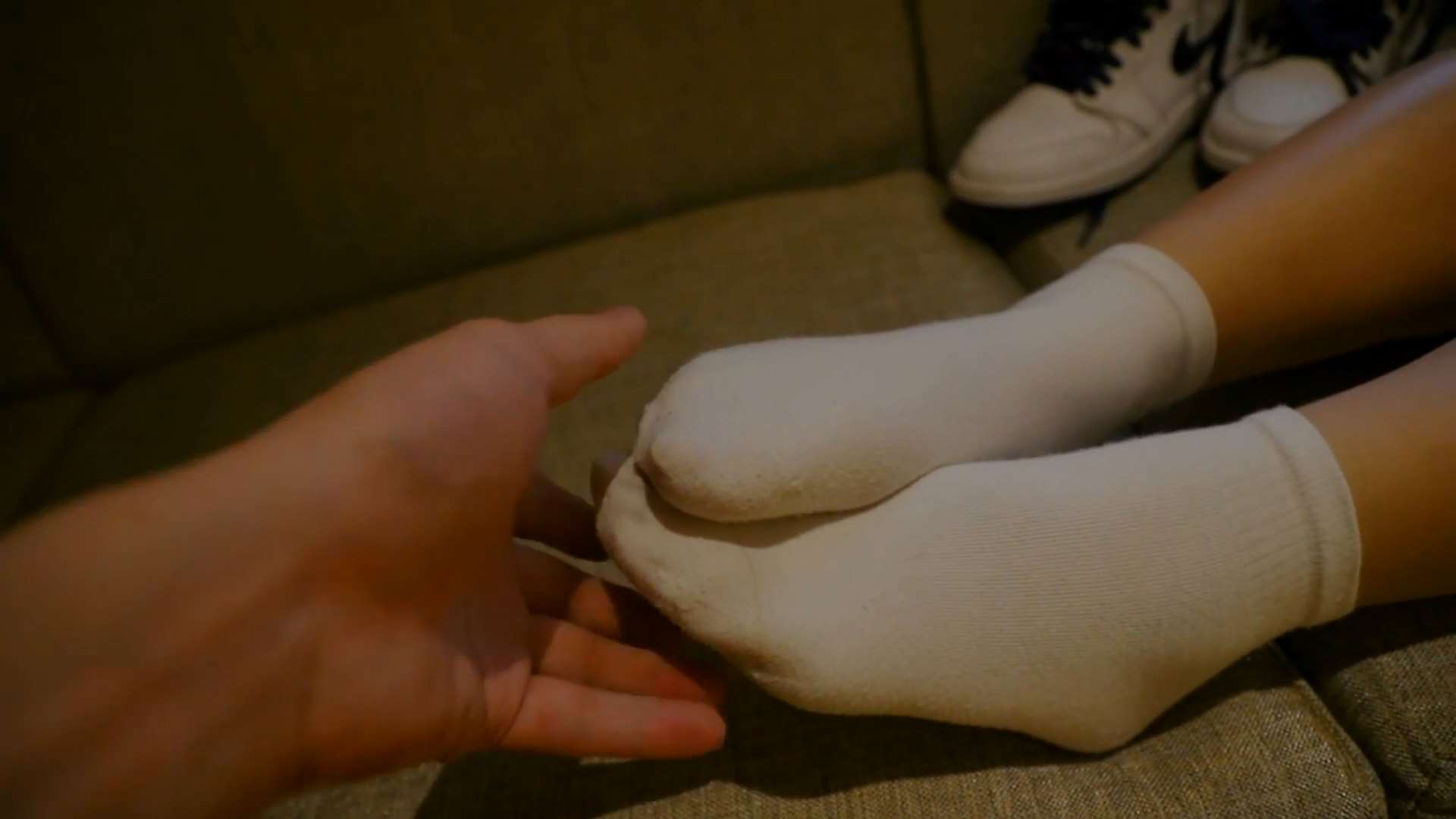 《[视频]学姐板鞋の脱棉袜》作品图