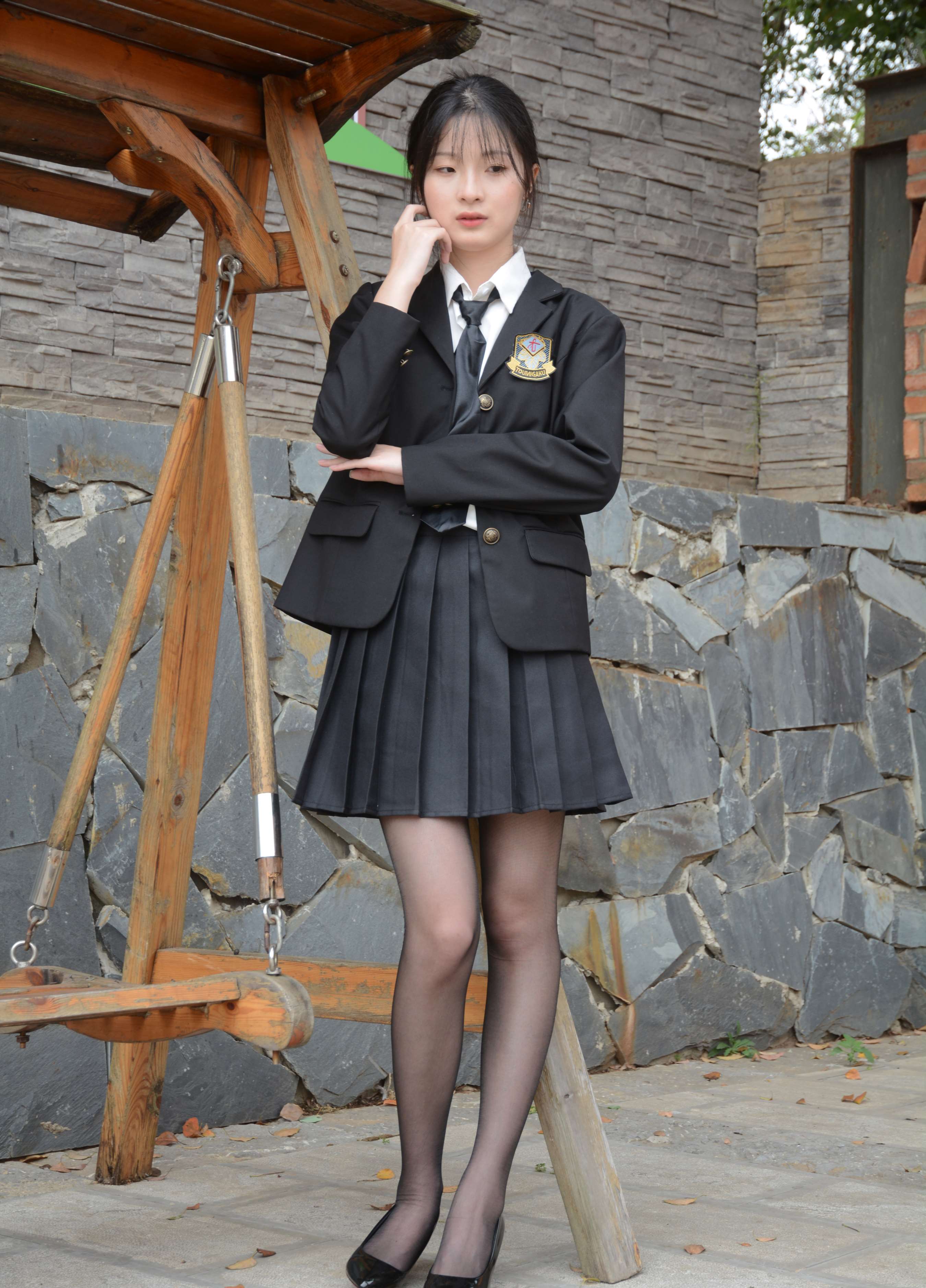 《安妮-西装小裙》作品图