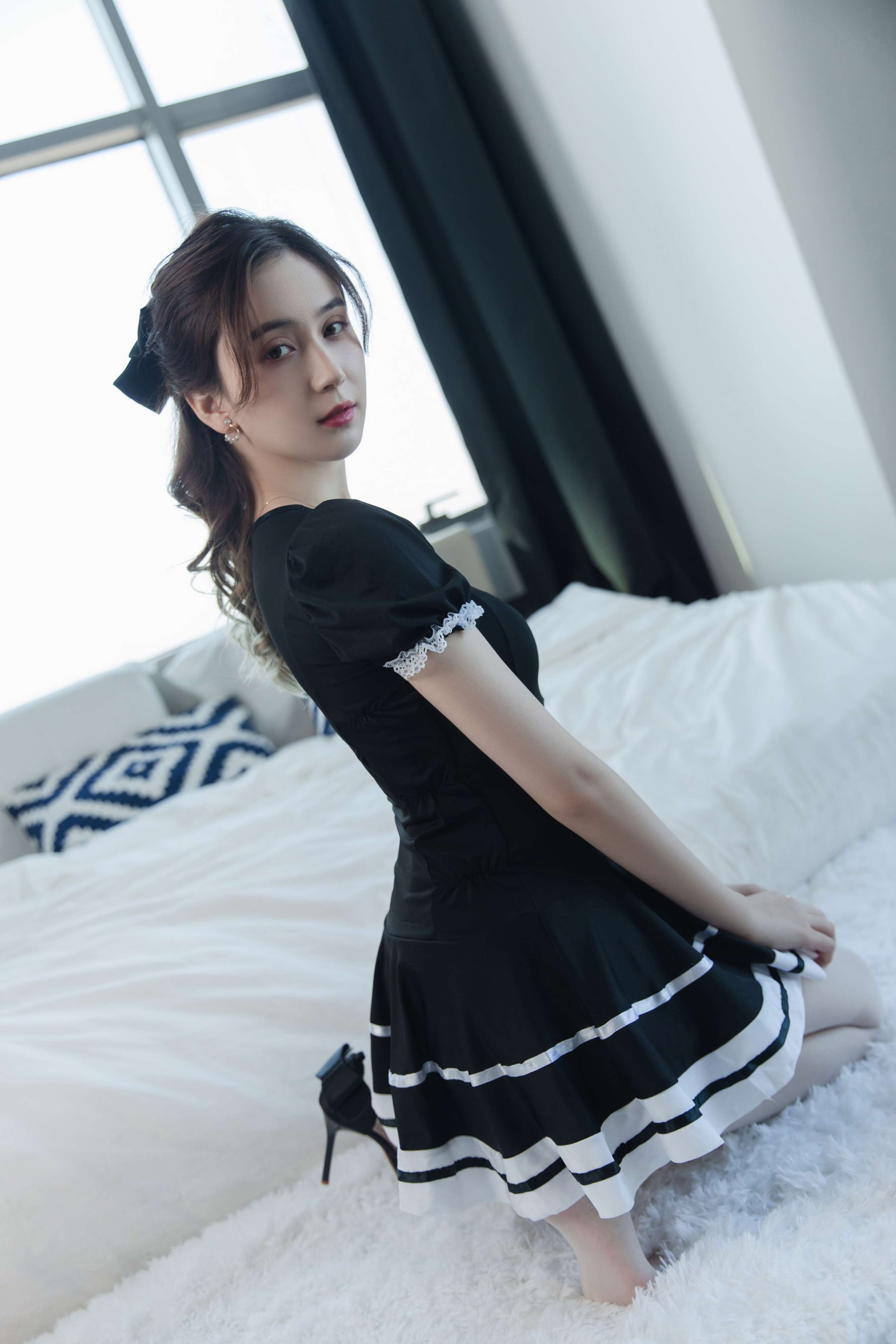 《帕丽高跟の丝足》作品图