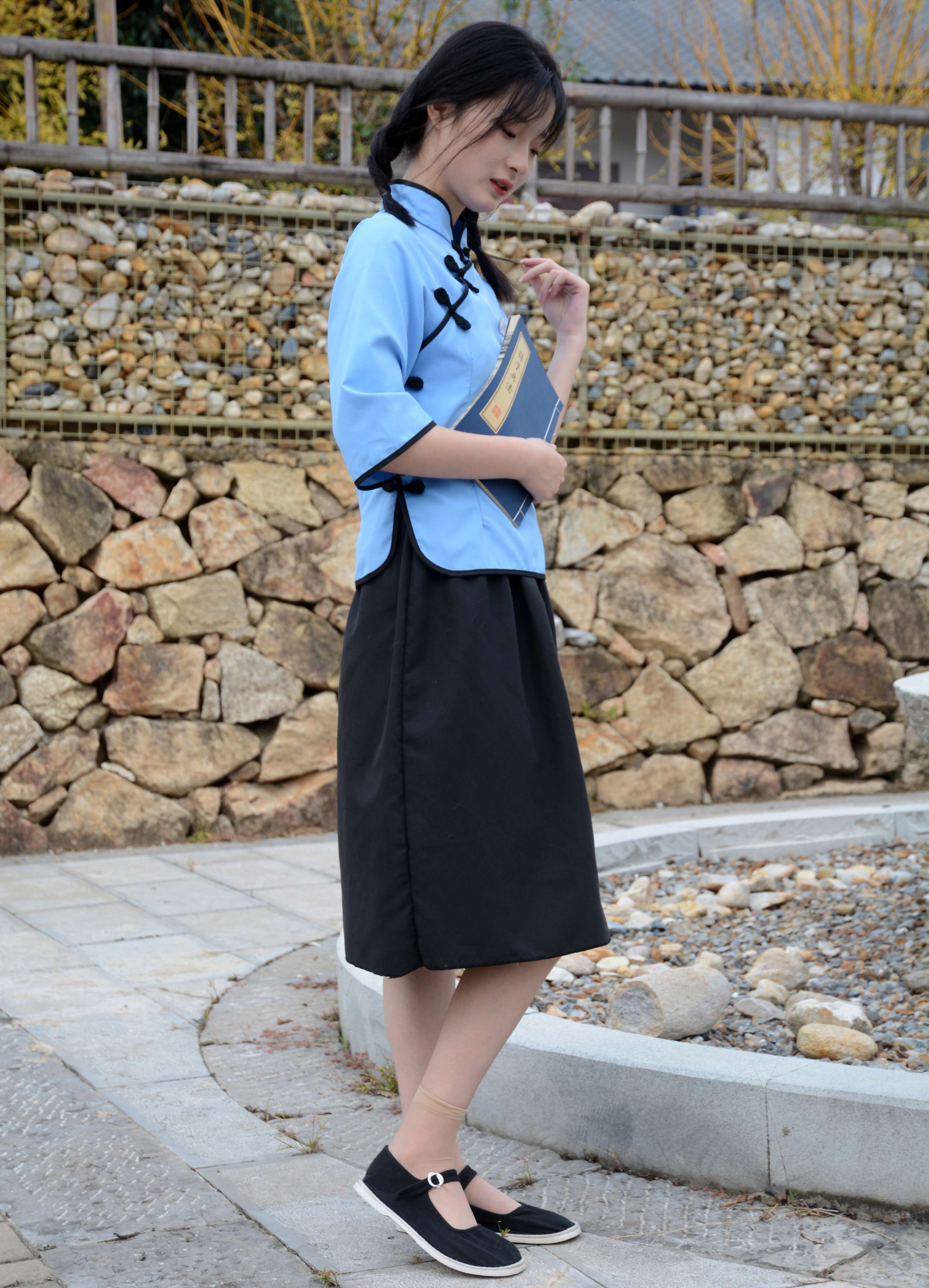 《安妮 民国小姐》作品图