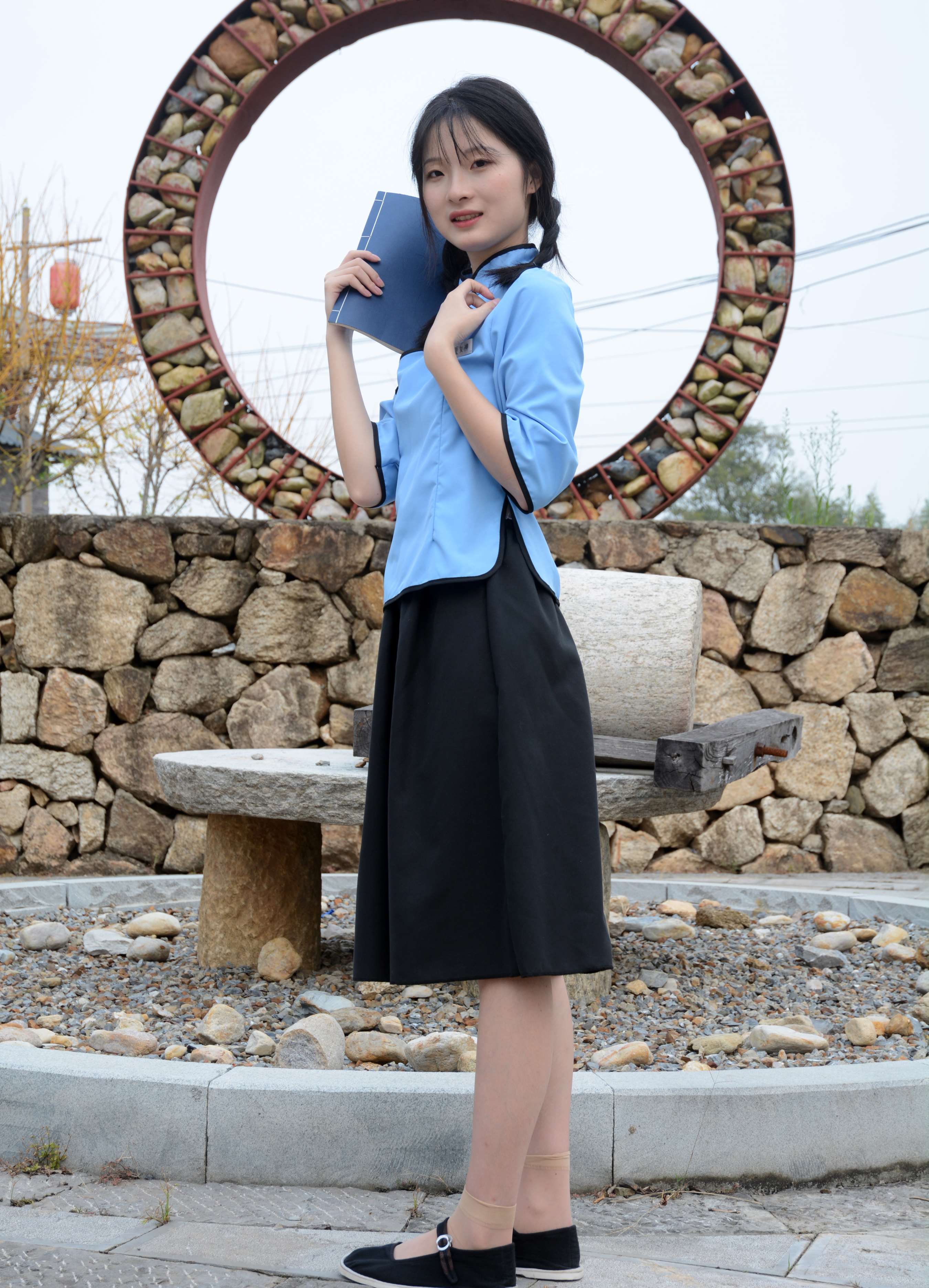 《安妮 民国小姐》作品图