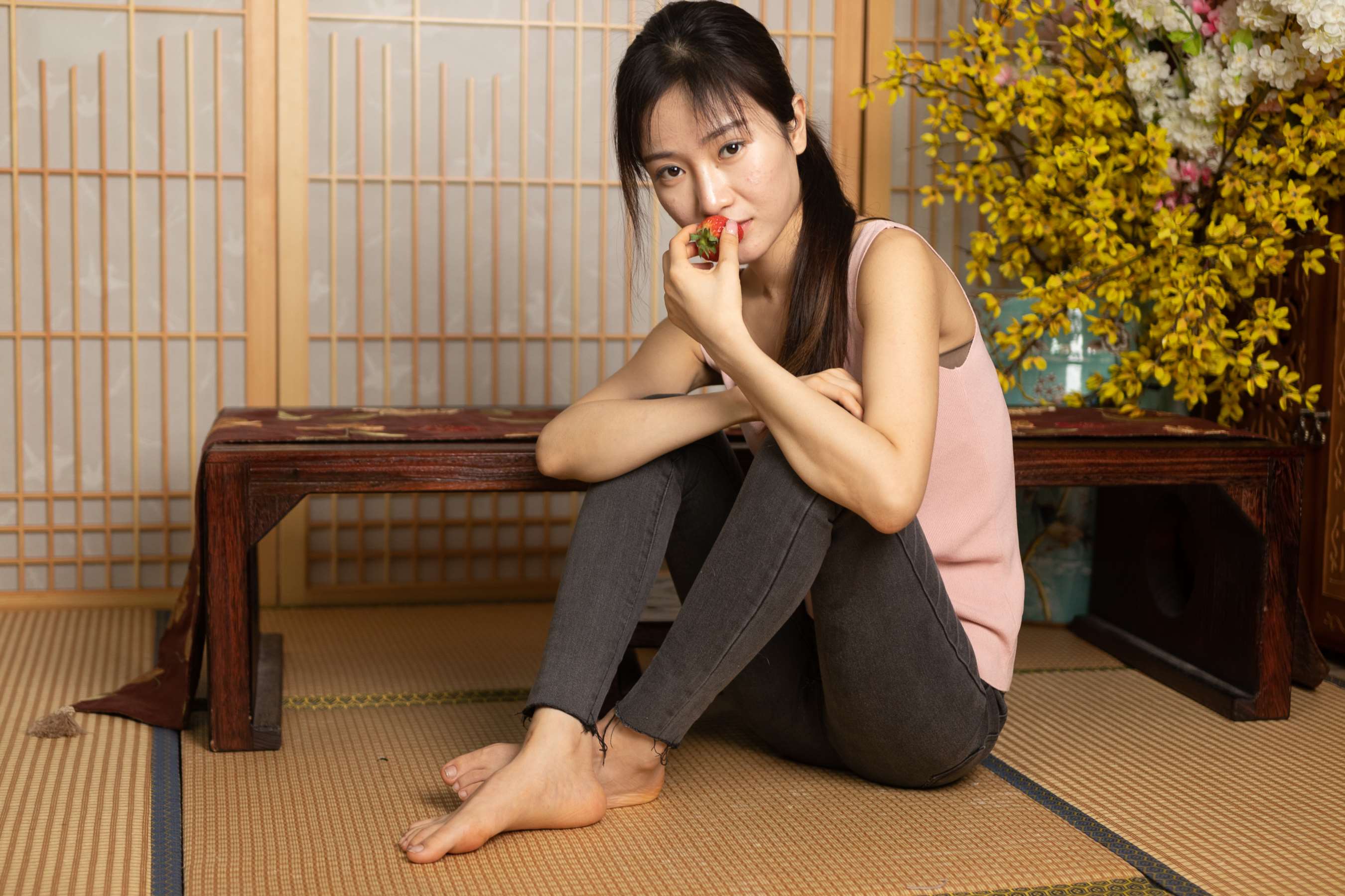 《苏苏 牛仔の嫩足》作品图