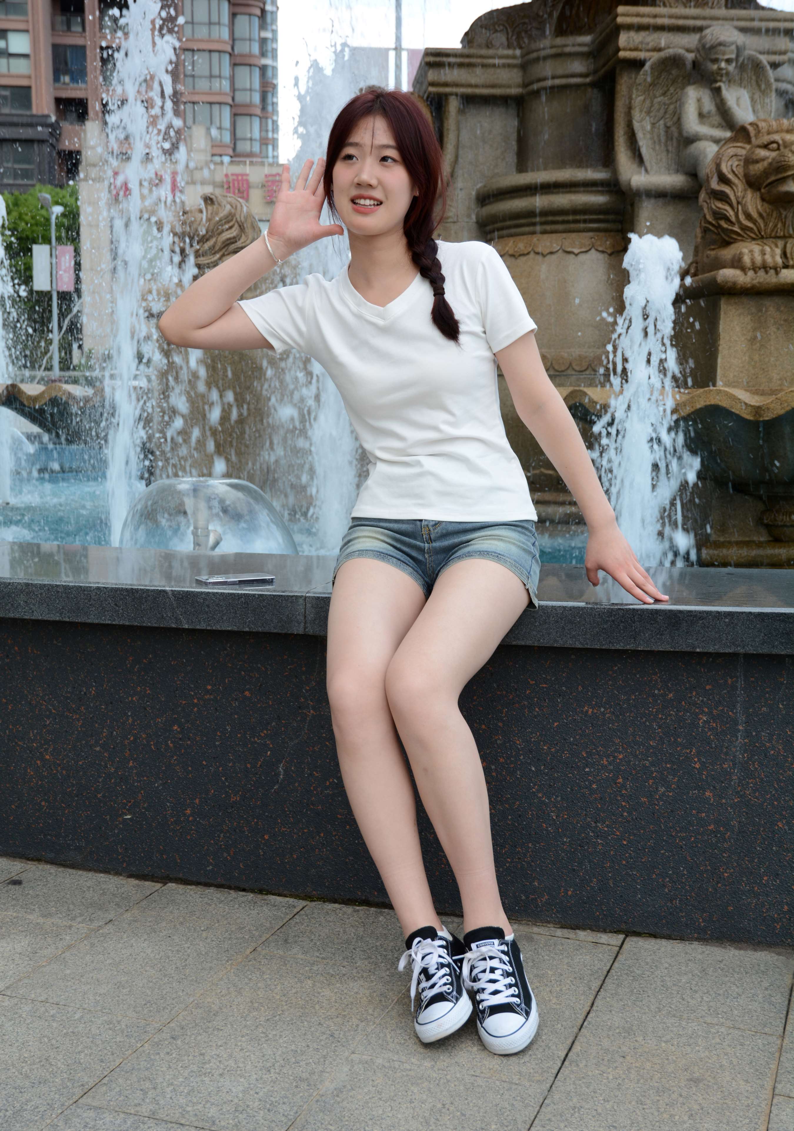 《菲菲 记忆中的帆布鞋》作品图