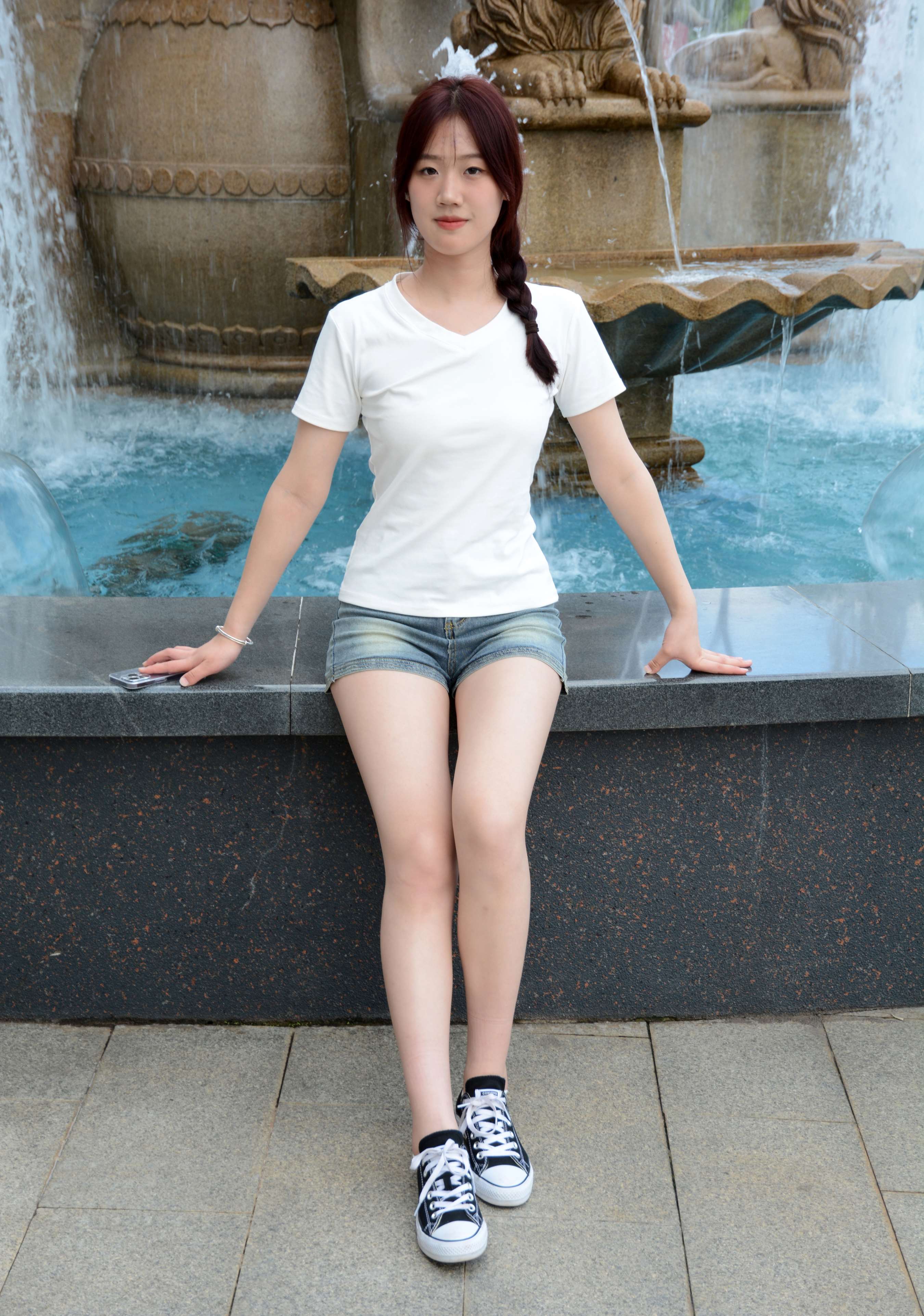 《菲菲 记忆中的帆布鞋》作品图