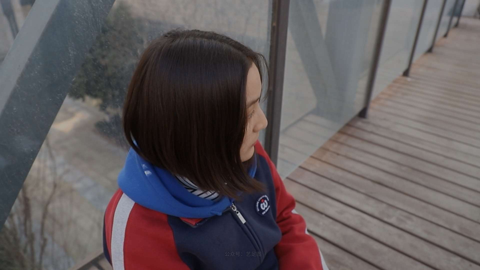 《[视频]少女帆布鞋の白棉袜脚》作品图