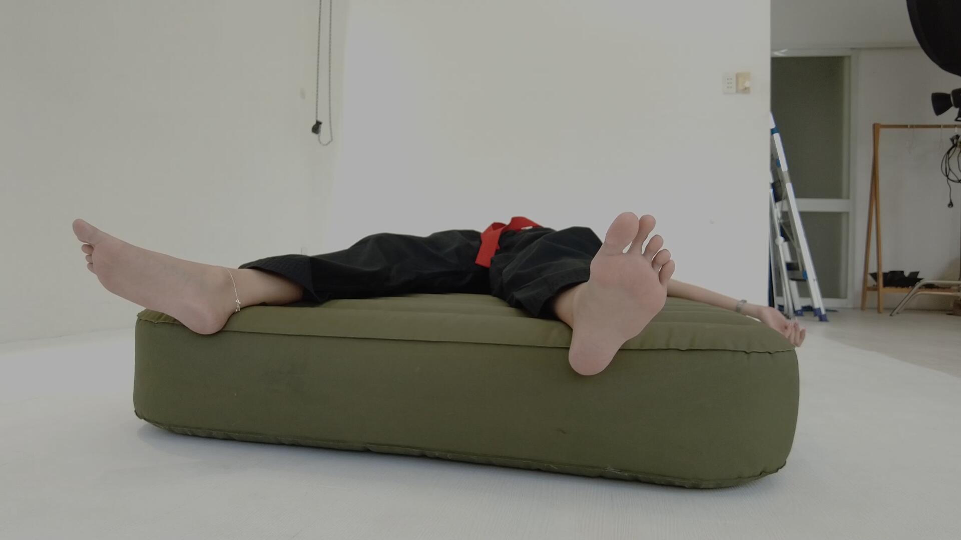 《[寄卖视频]安娜vs玫瑰空手道淘汰赛》作品图