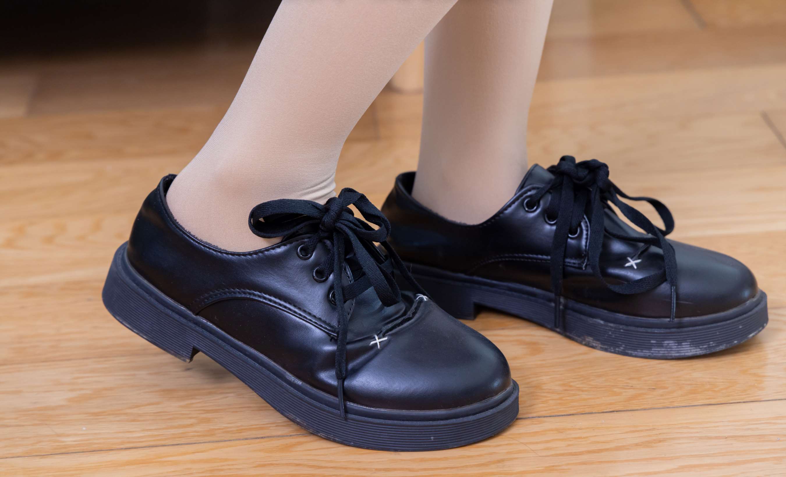 《甜甜圈-ol制服の丝足》作品图