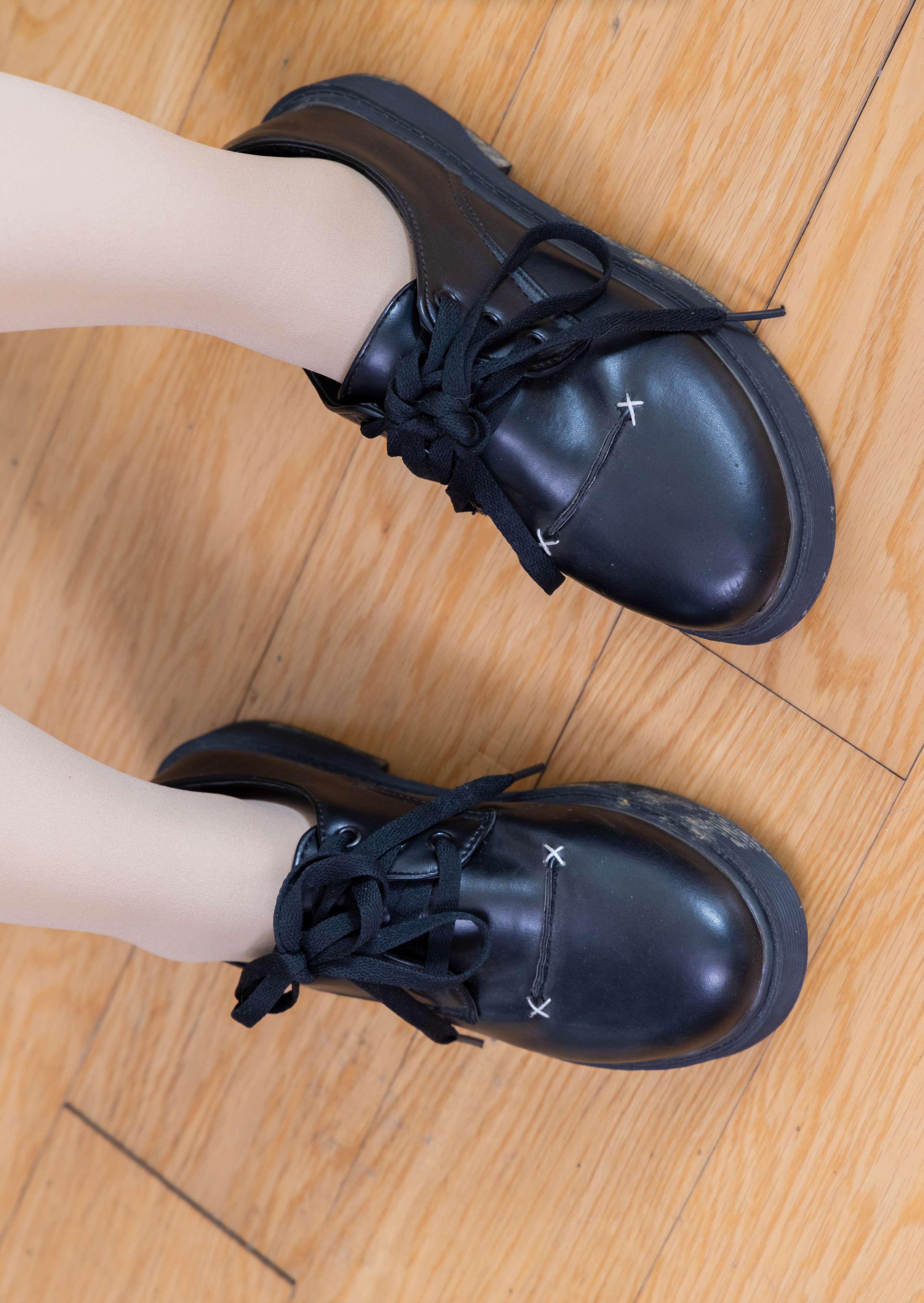 《甜甜圈-ol制服の丝足》作品图