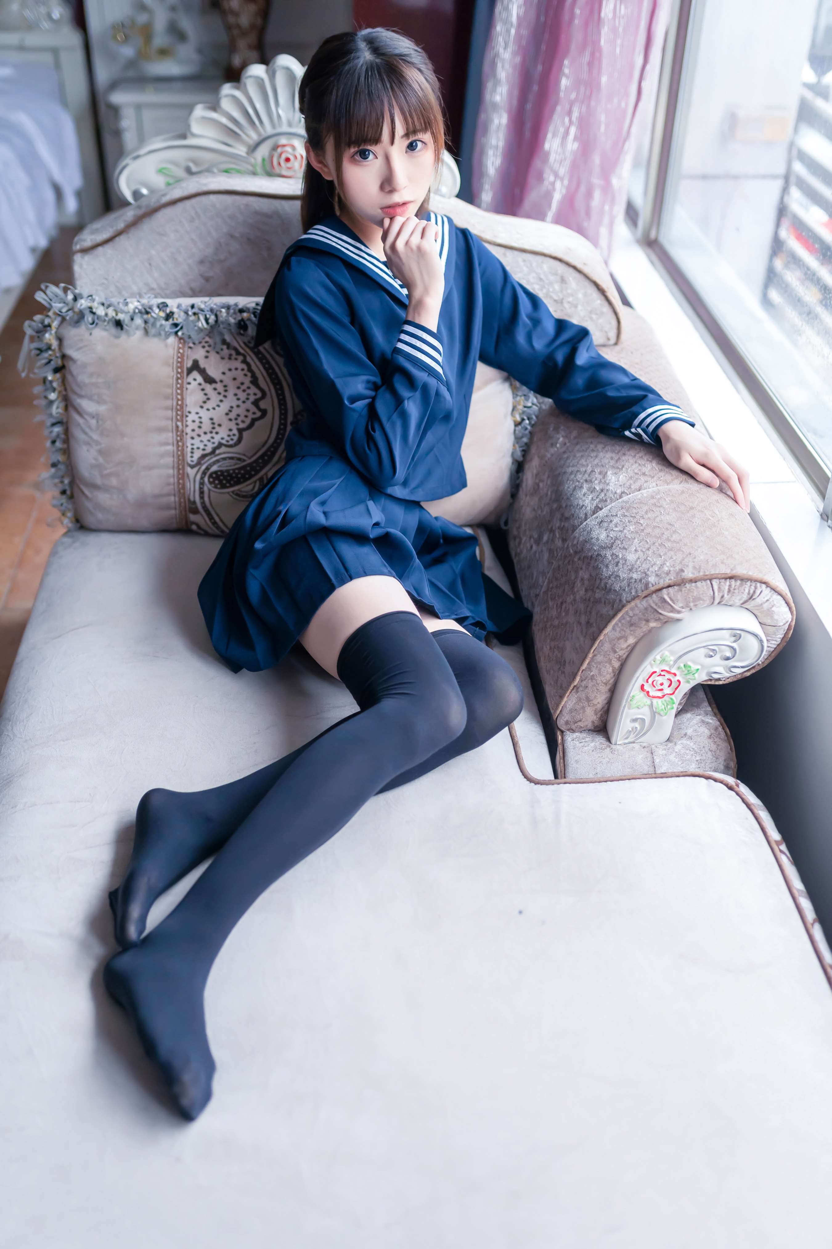 《少女JK制服の黑丝》作品图