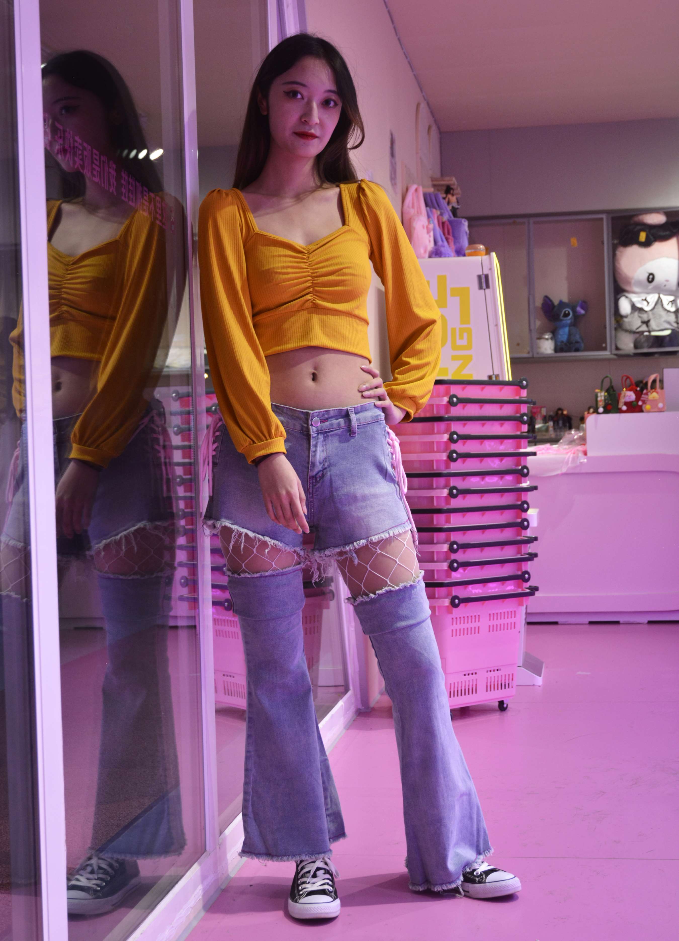 《依依 邻家女孩》作品图