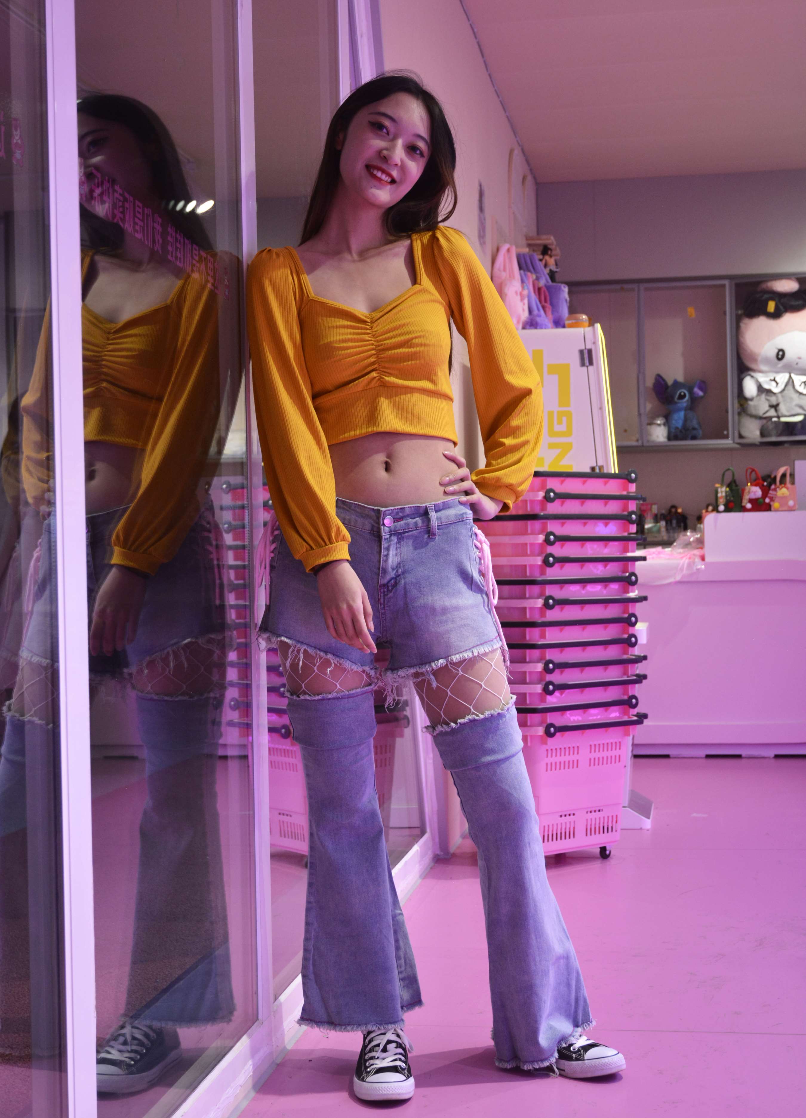 《依依 邻家女孩》作品图