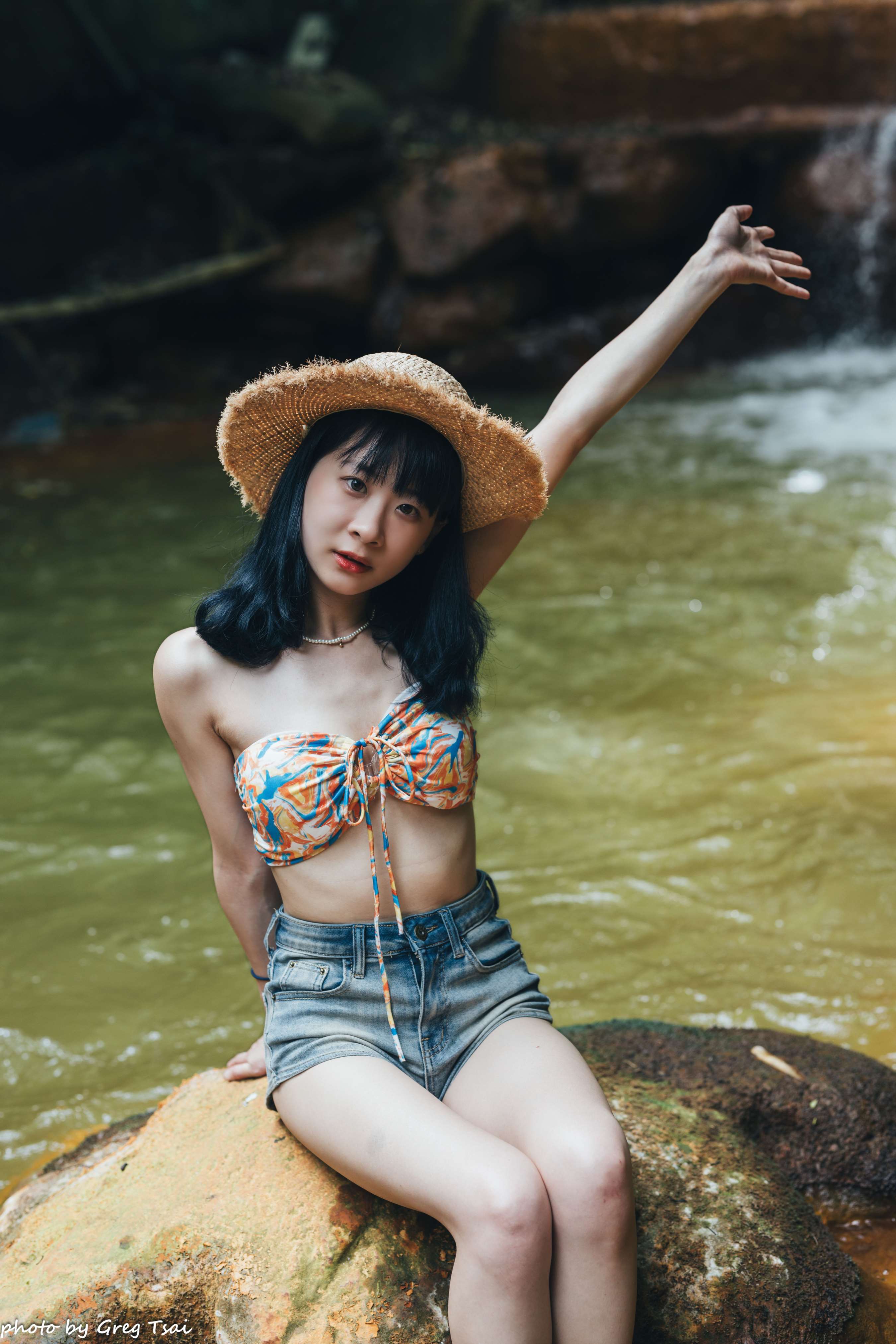 《鲁鲁 - 野溪》作品图