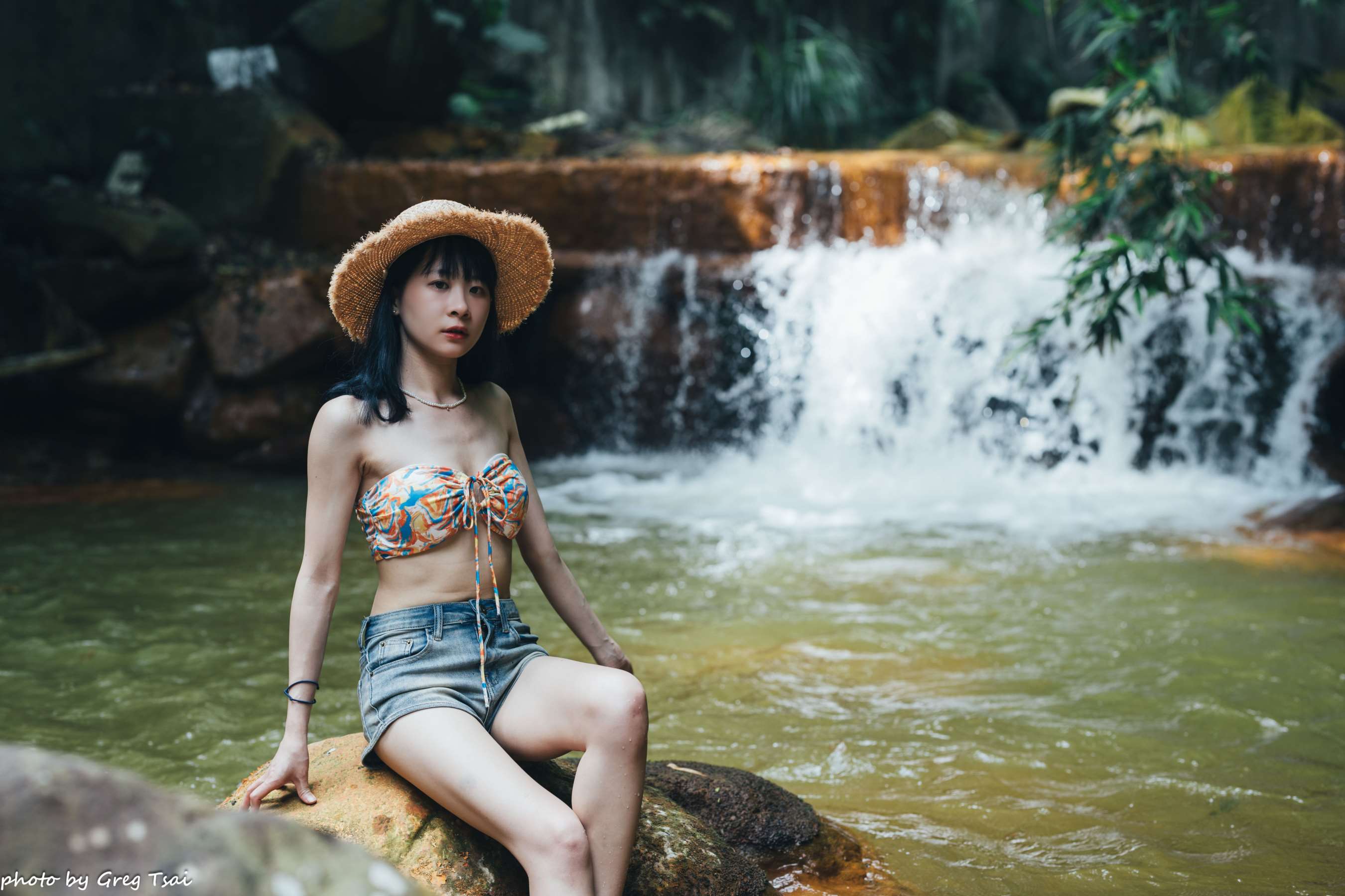 《鲁鲁 - 野溪》作品图