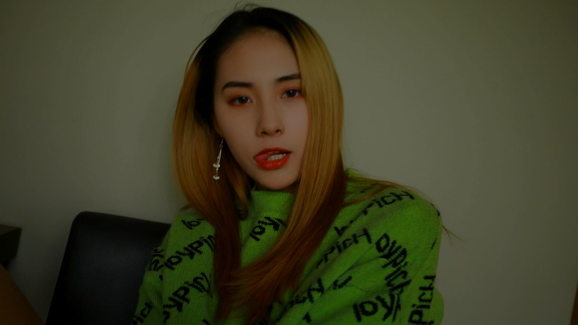 《[视频]小允儿-喜欢绿绿的衣服》作品图