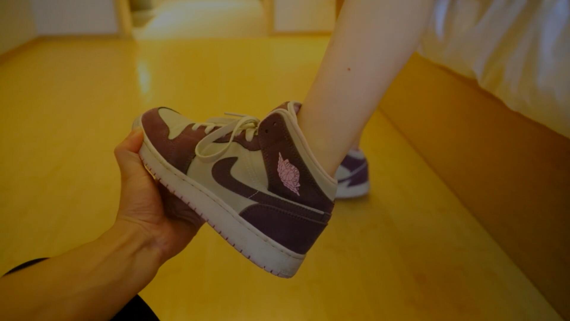 《[视频]小姐姐的船袜足》作品图