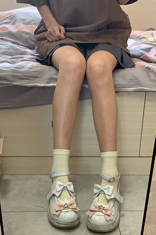 大一小馨自拍