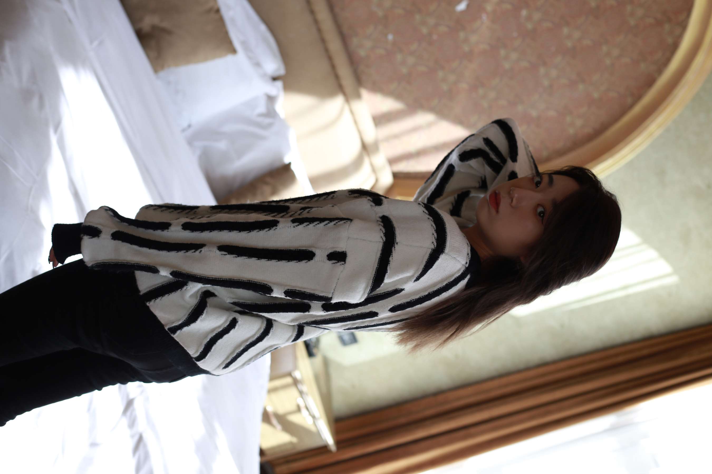 《奕奕》作品图