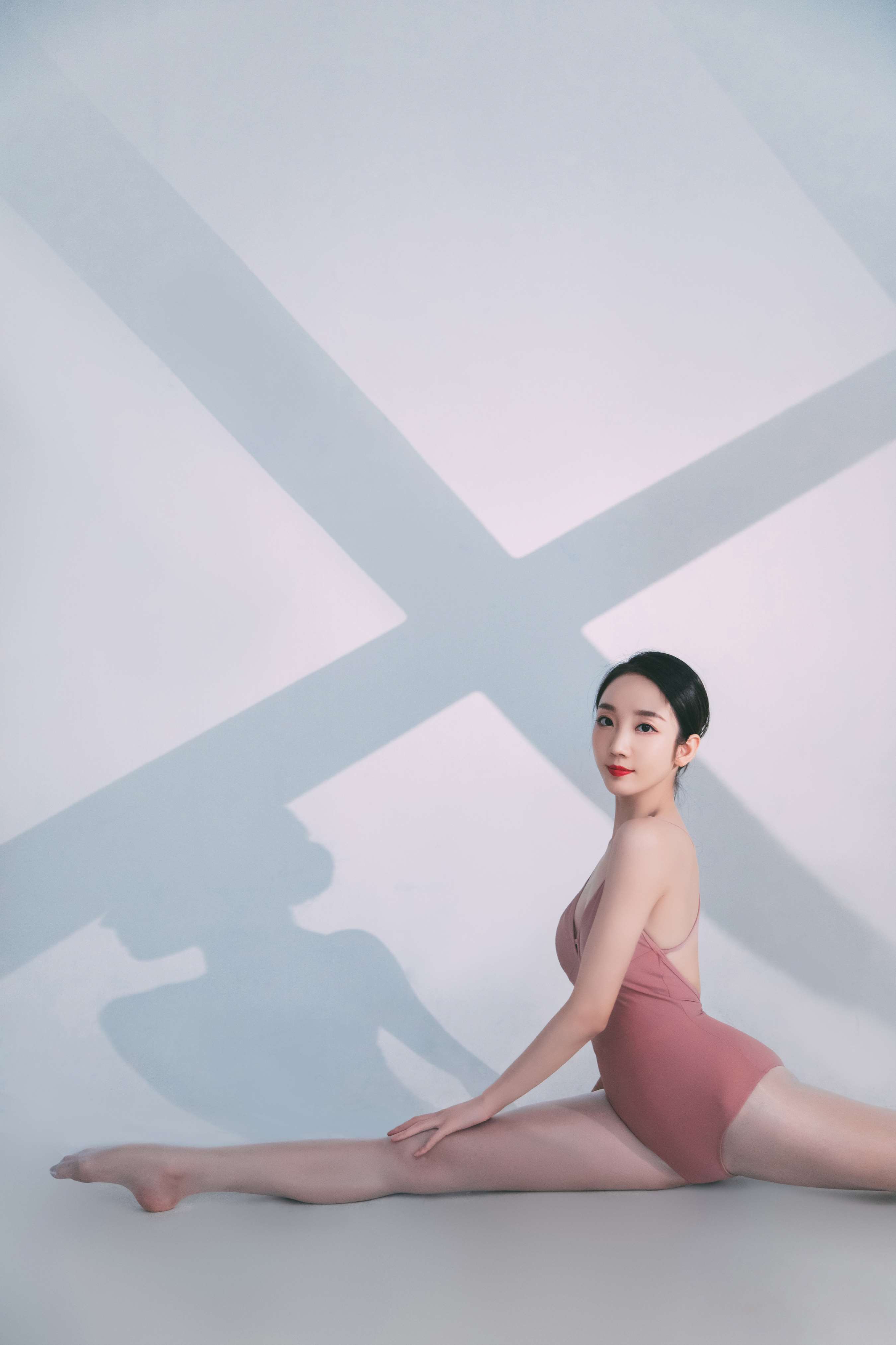 《清清舞蹈の丝足》作品图