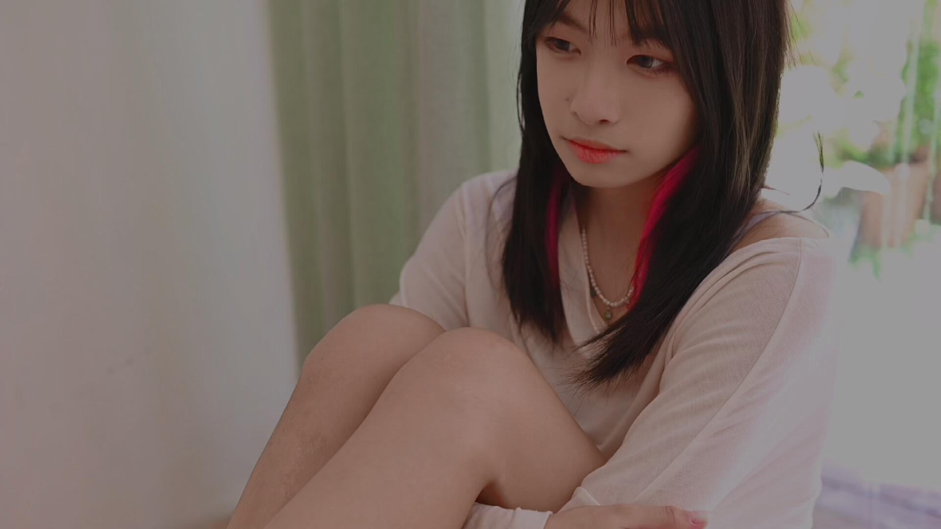 《[视频]香港女生的可爱脚丫2个视频》作品图