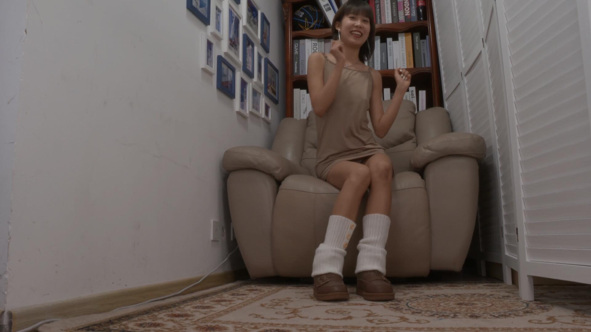 《[寄卖视频]-A&F-Fluoxetire-妹妹展示诱人小脚》作品图