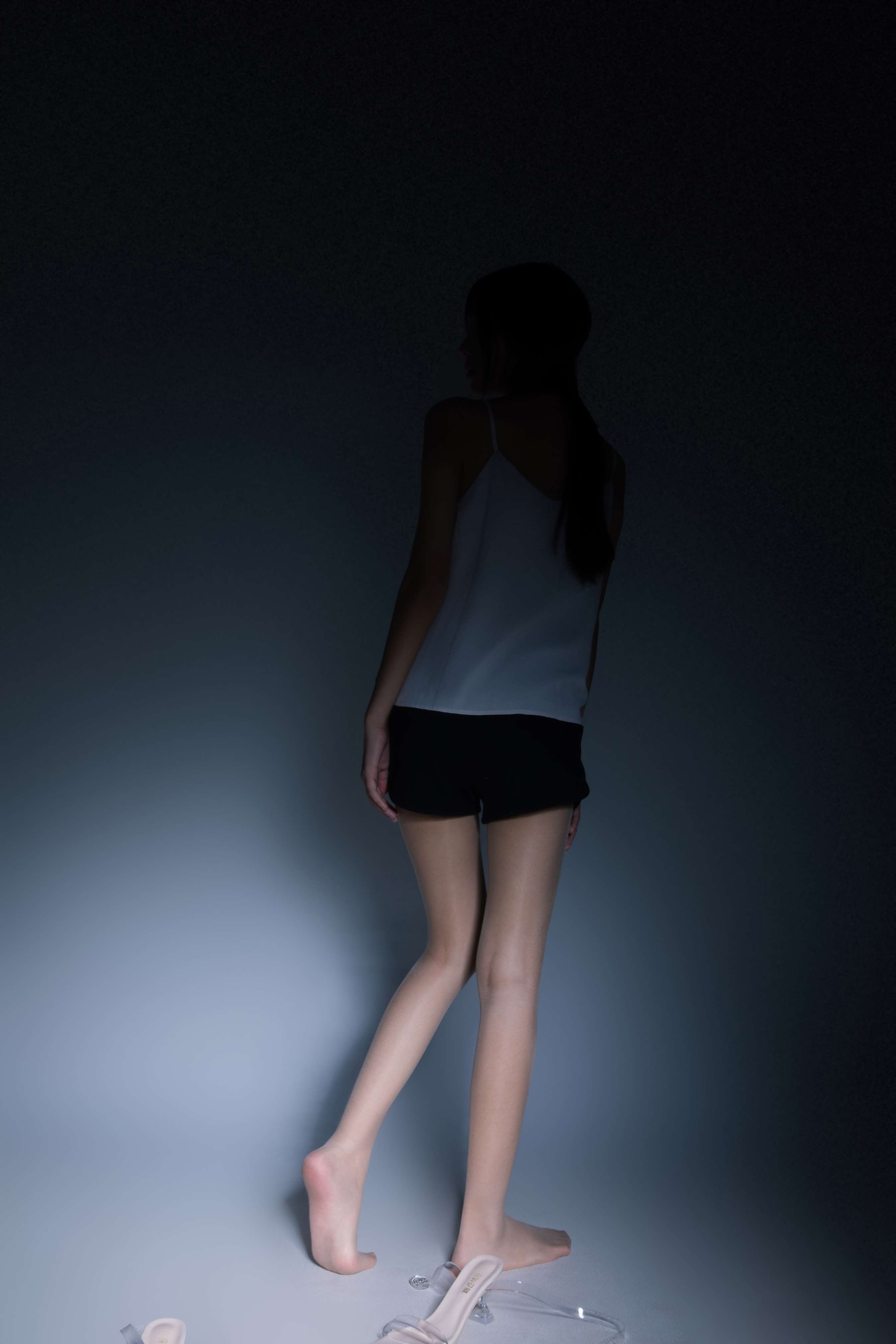 《小颜高跟の丝足》作品图