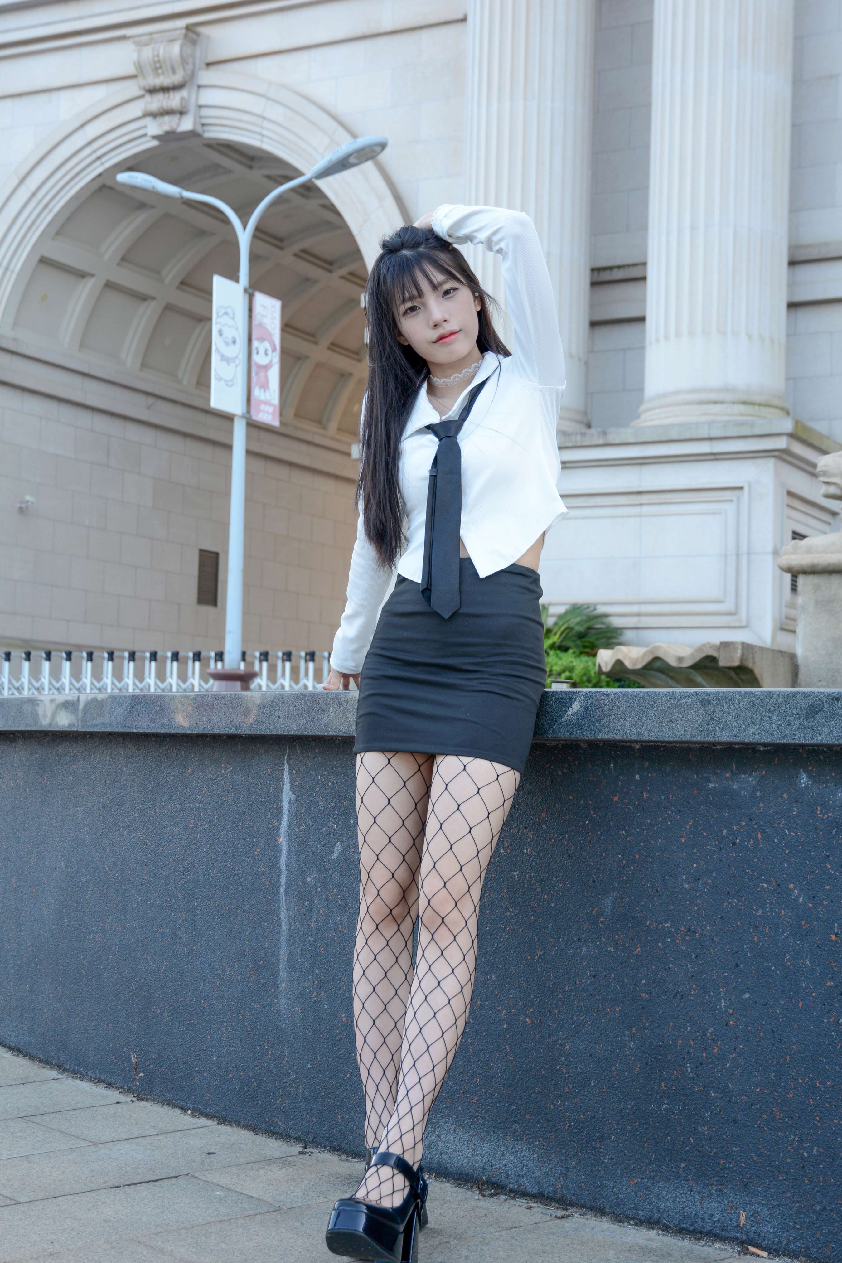 《少女职业装の网袜足》作品图