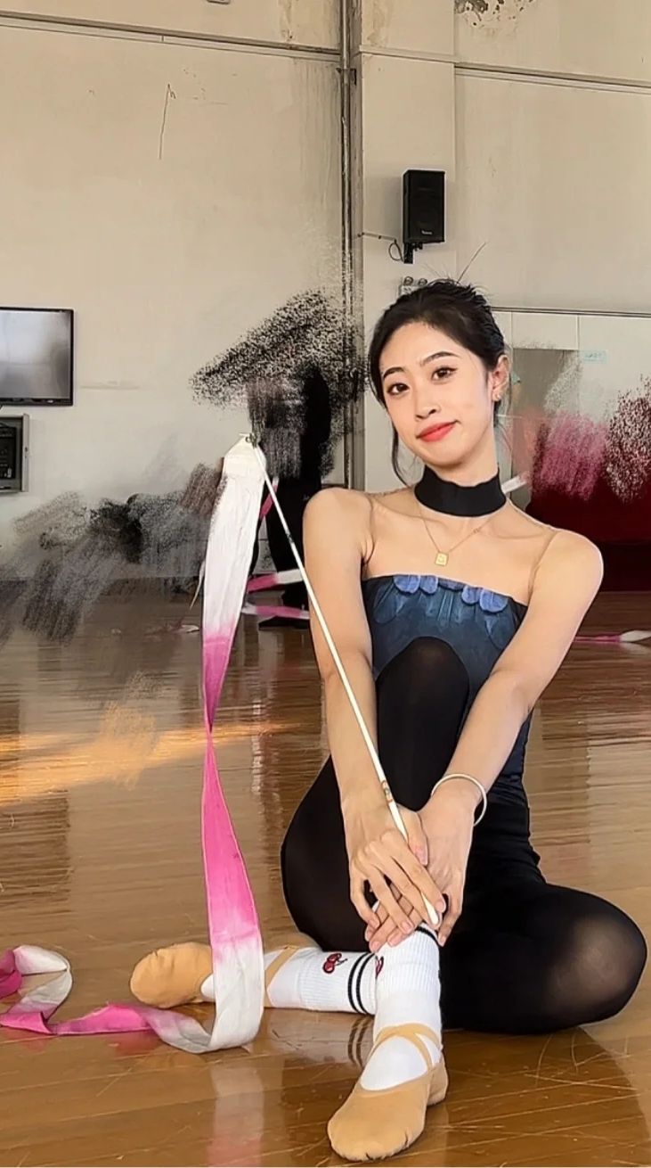 《大学生脚模面试-第17套》作品图