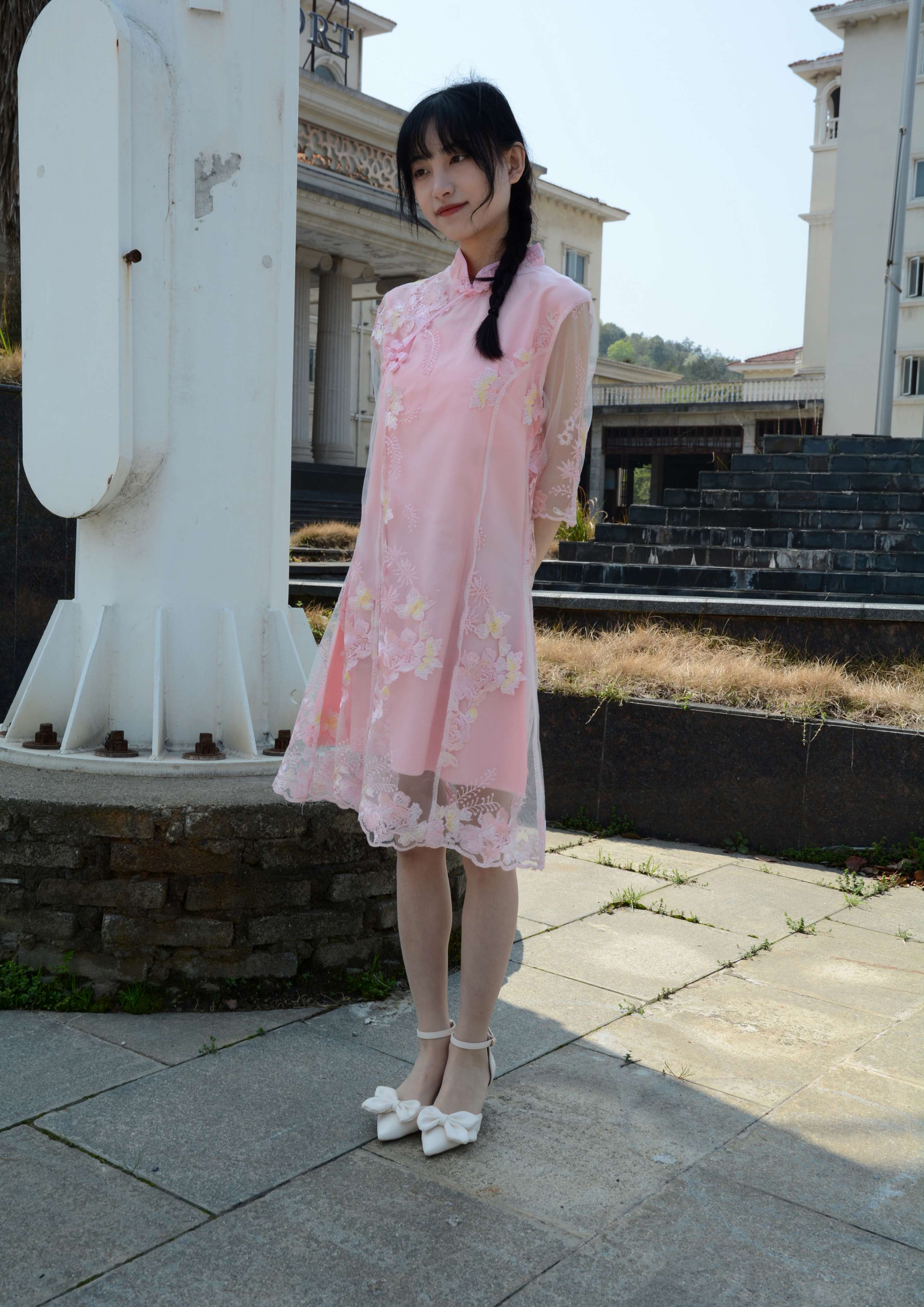 《柒柒 旗袍废墟》作品图