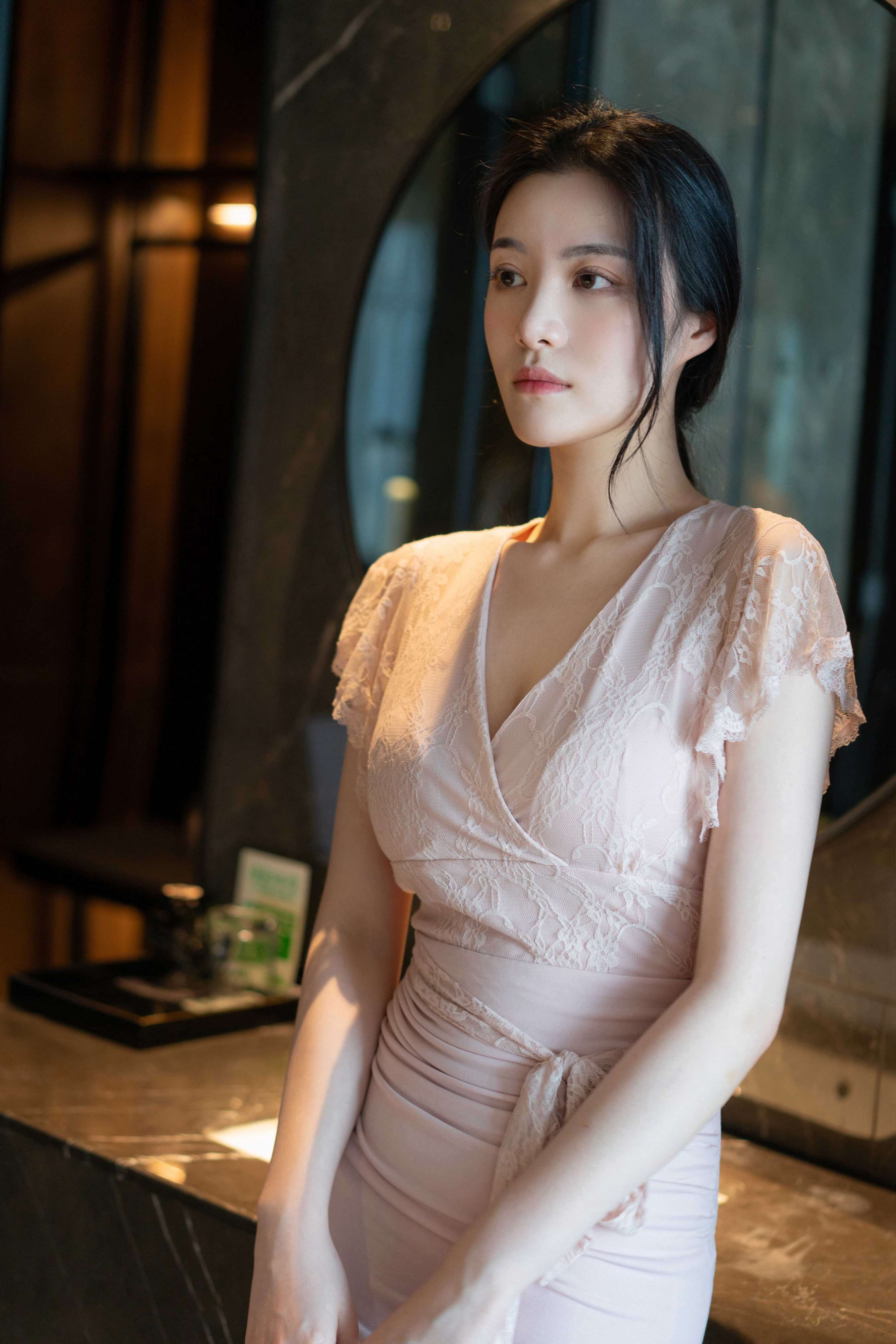 《佰琳-白皙漂亮的脚》作品图