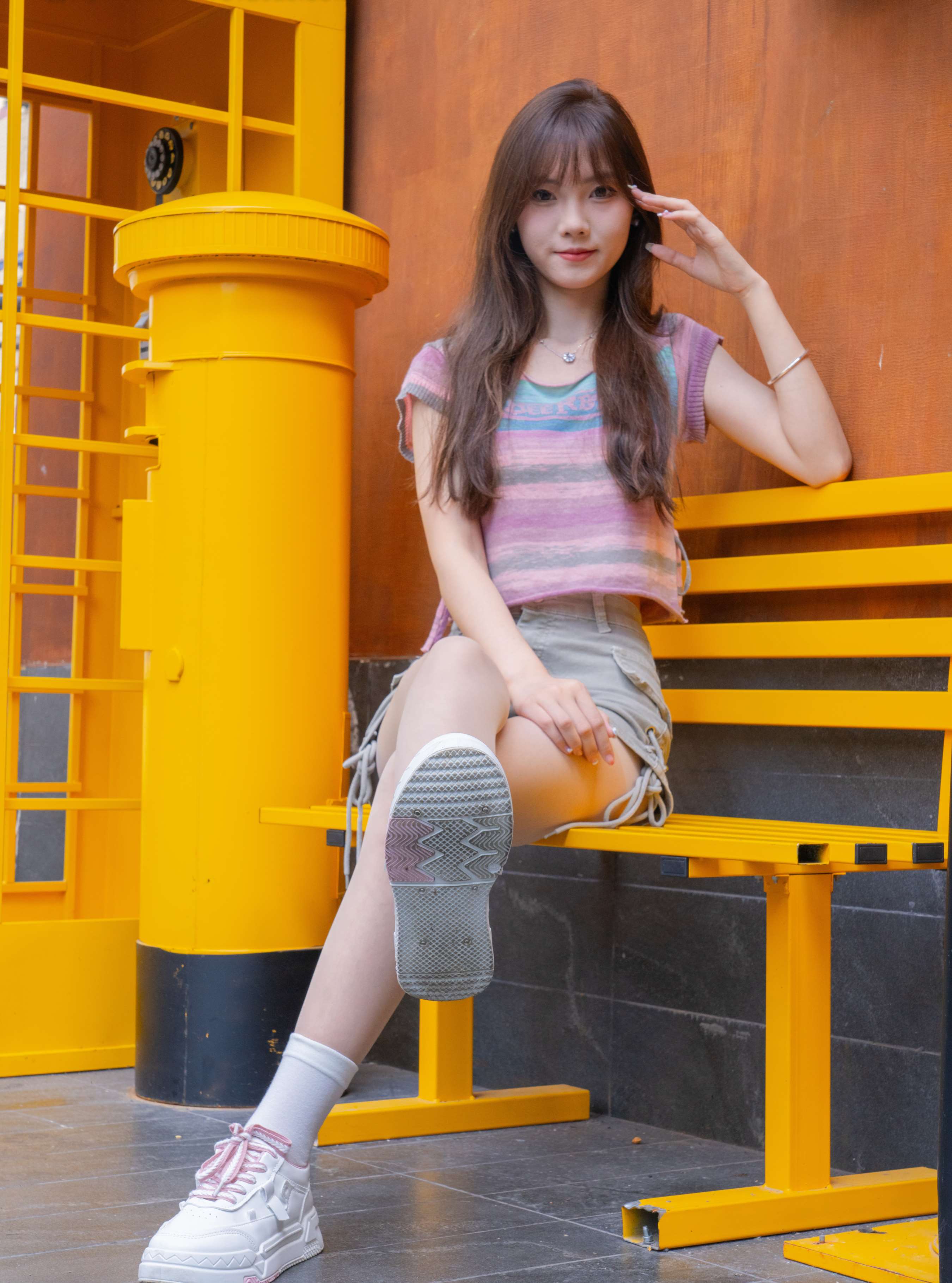 《璇璇-板鞋白棉袜の肉丝足》作品图