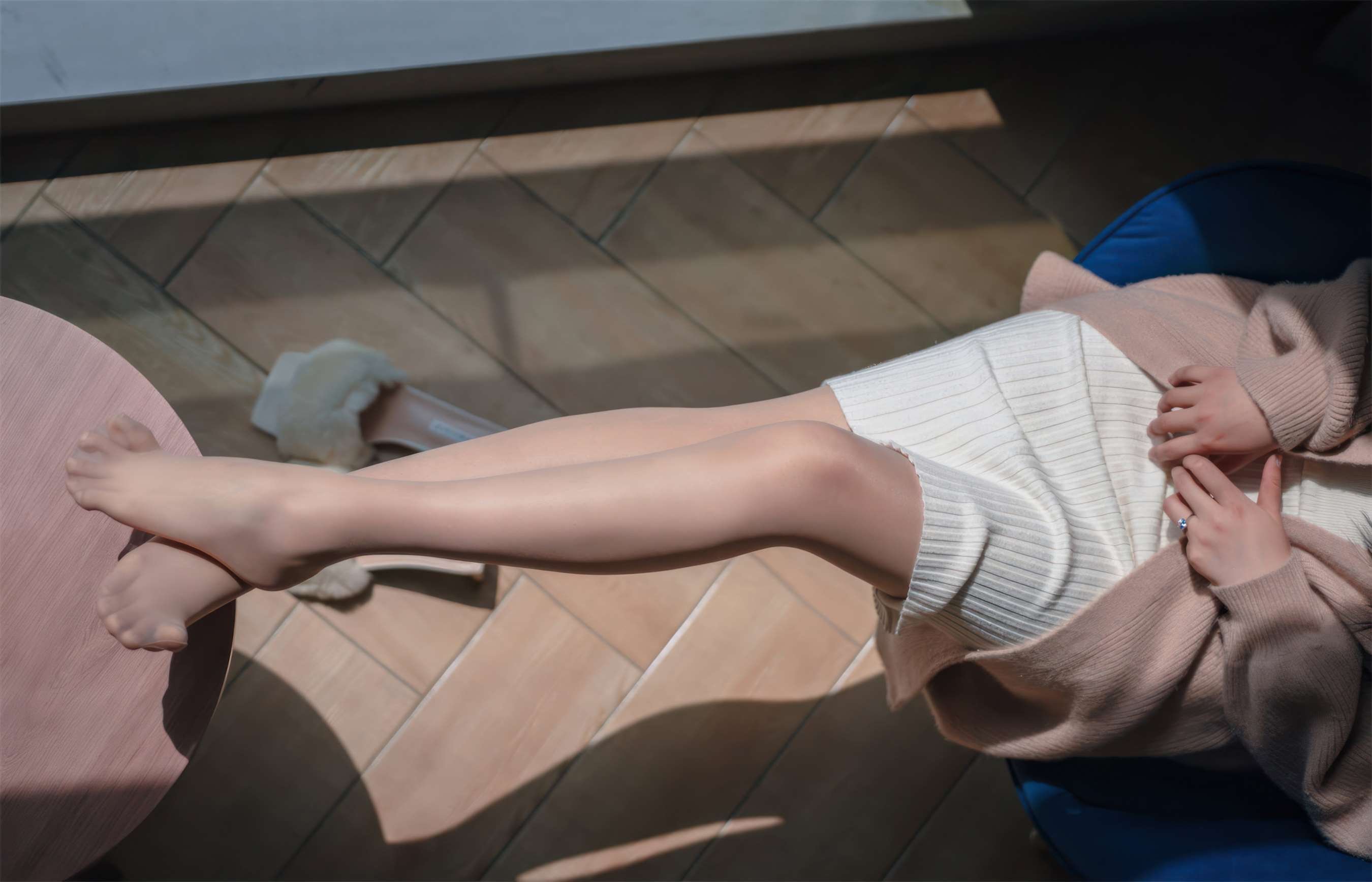 《肉丝家妻》作品图