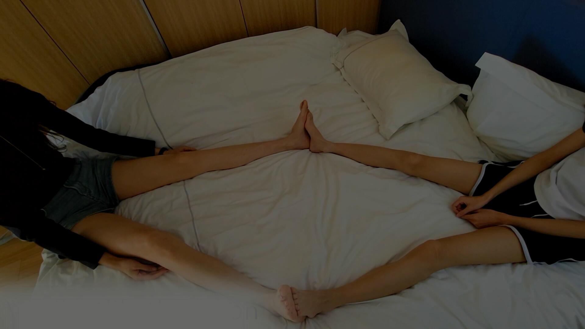 《[视频]国内女生身高190-43码大脚-对比的女生165-37码》作品图