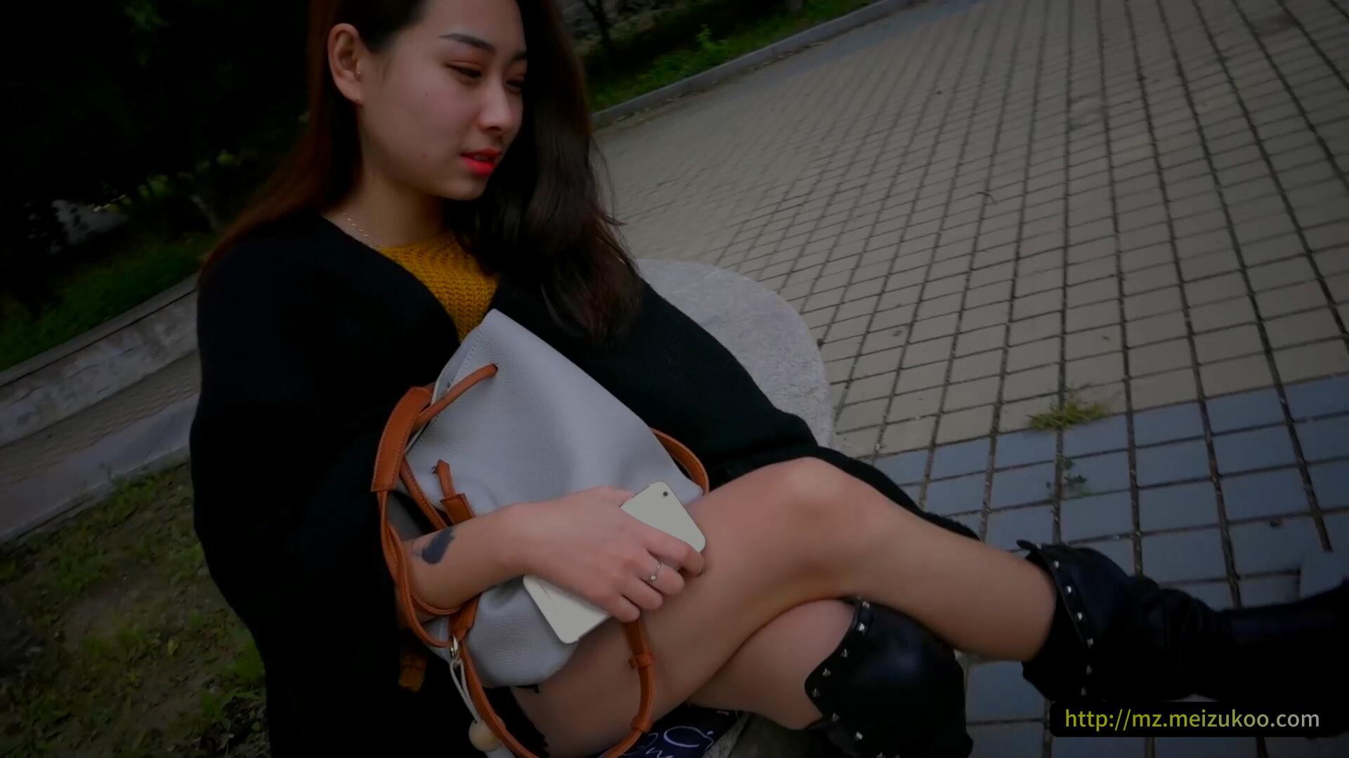 《[寄卖视频] K&M-酸长靴肉丝足秀》作品图