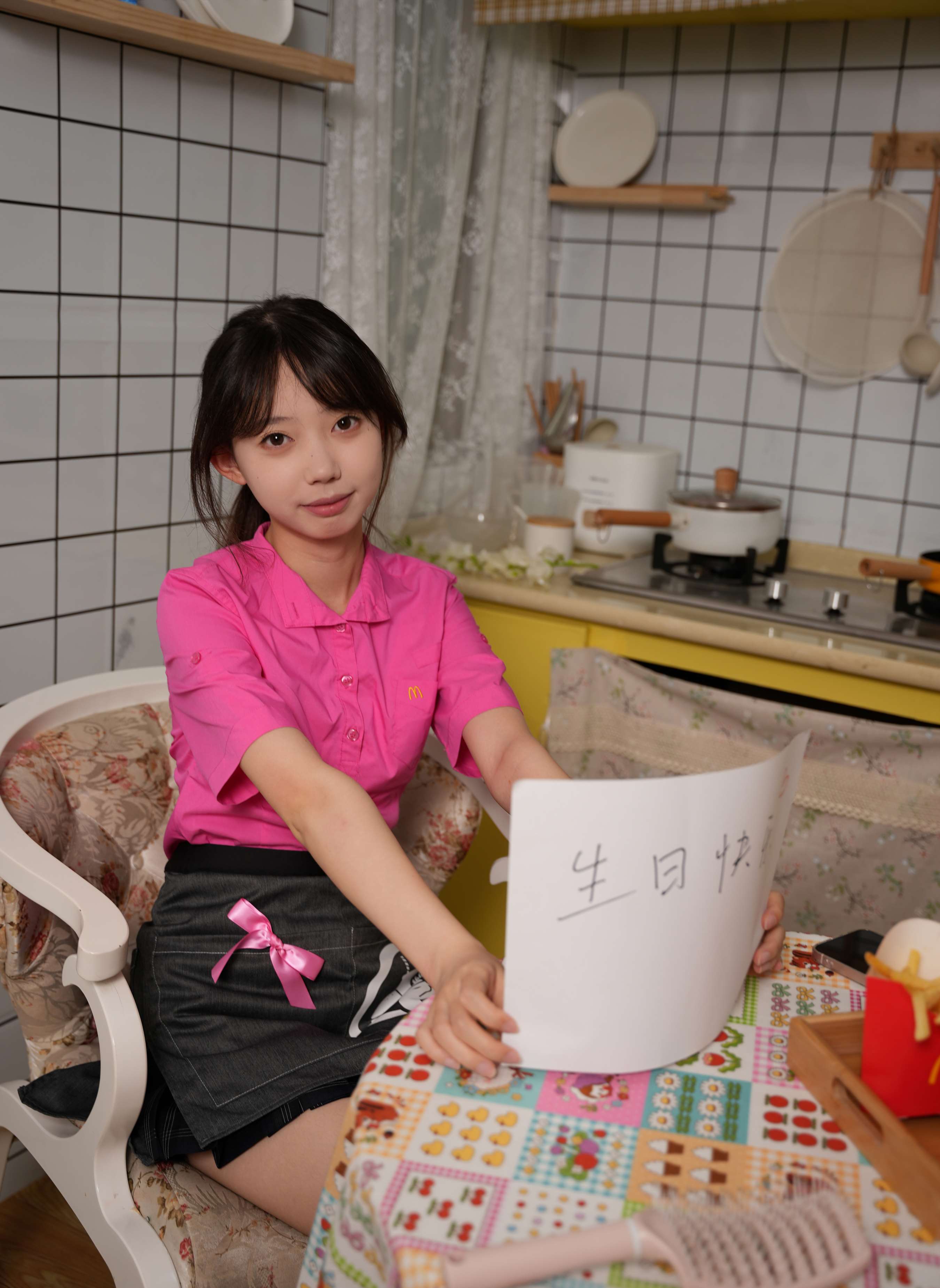 《若若-麦麦小粉制服真的超甜》作品图