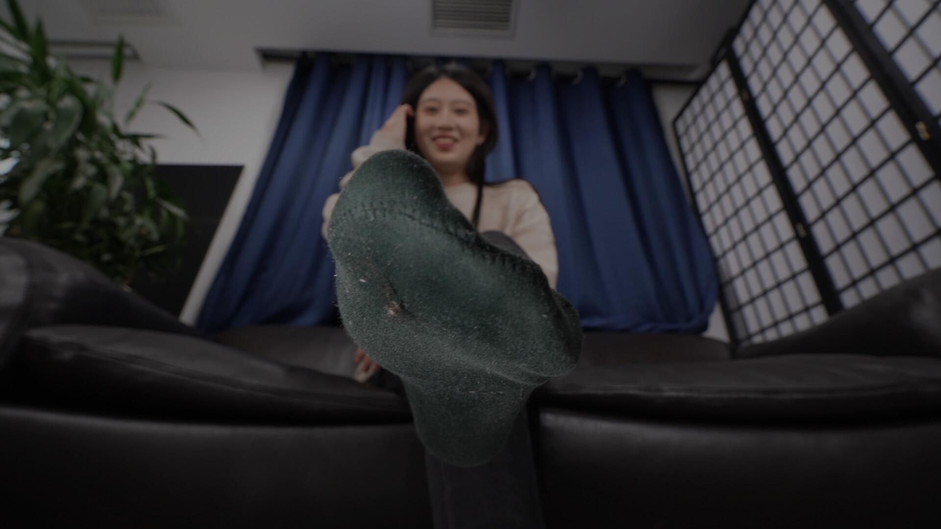 《[寄卖视频] A&F 吴花果 原味长靴皱摺嫩脚》作品图