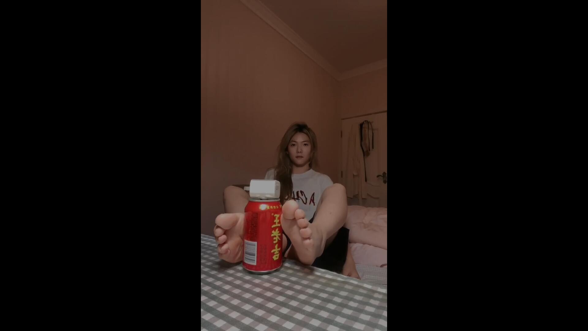 《[寄卖]大学生脚模面试51个视频合集01套》作品图