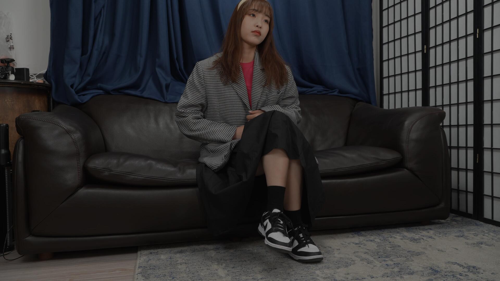 《[寄卖视频]A&F-欣欣展示她的性感大脚丫》作品图