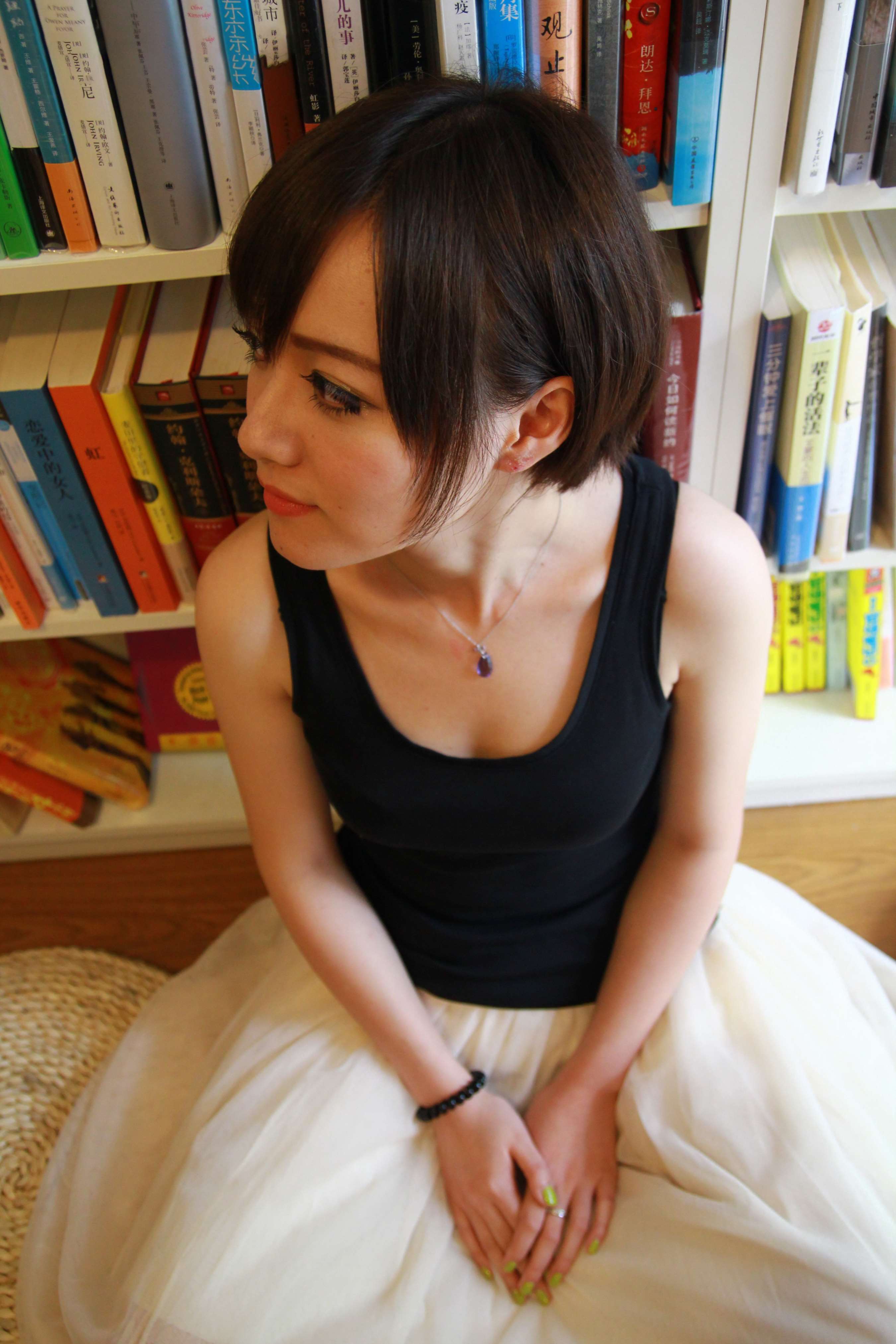 《海事大一学妹的精致白嫩玉足和灵活的足趾！》作品图