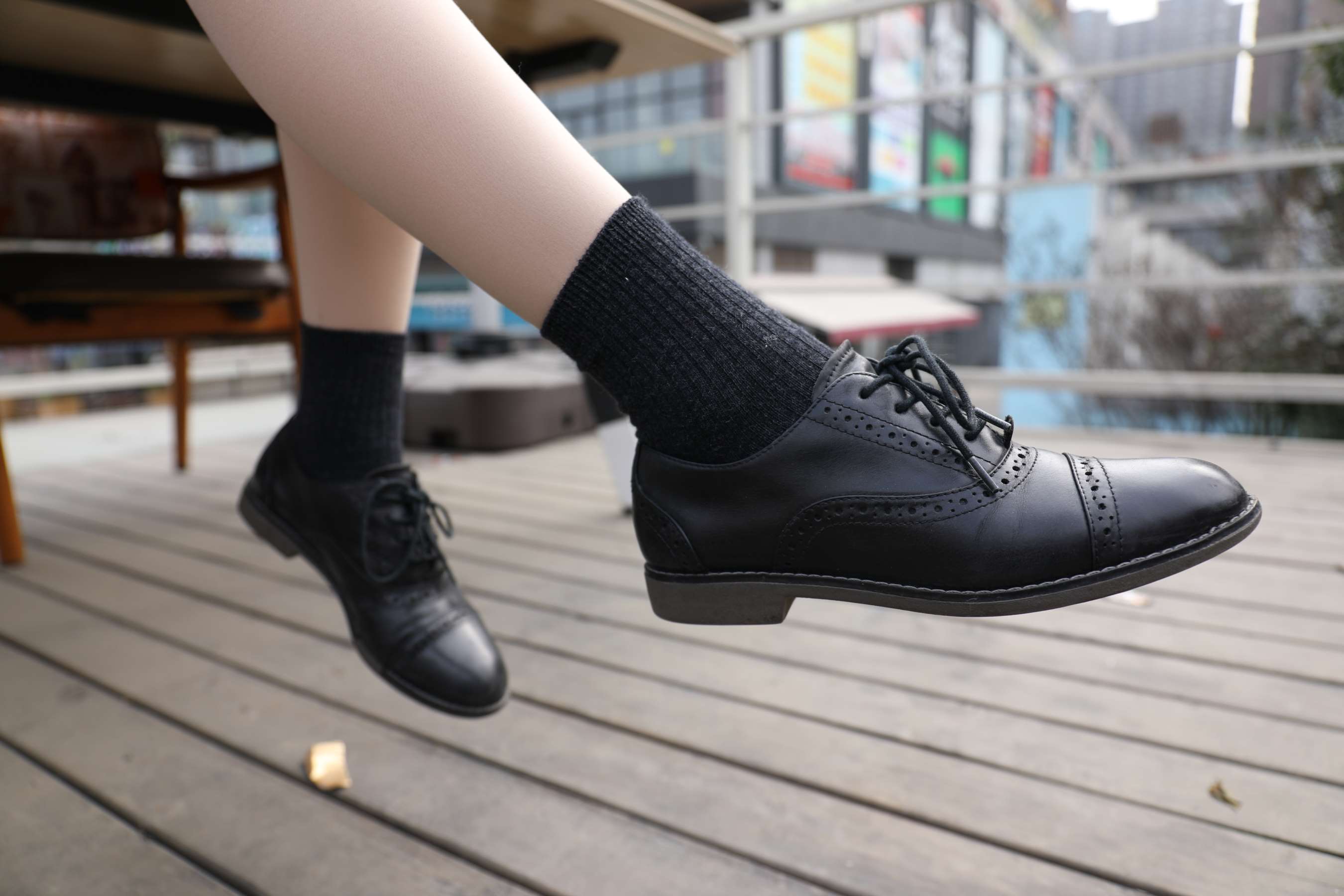 《雨沫脱厚丝展嫩足》作品图