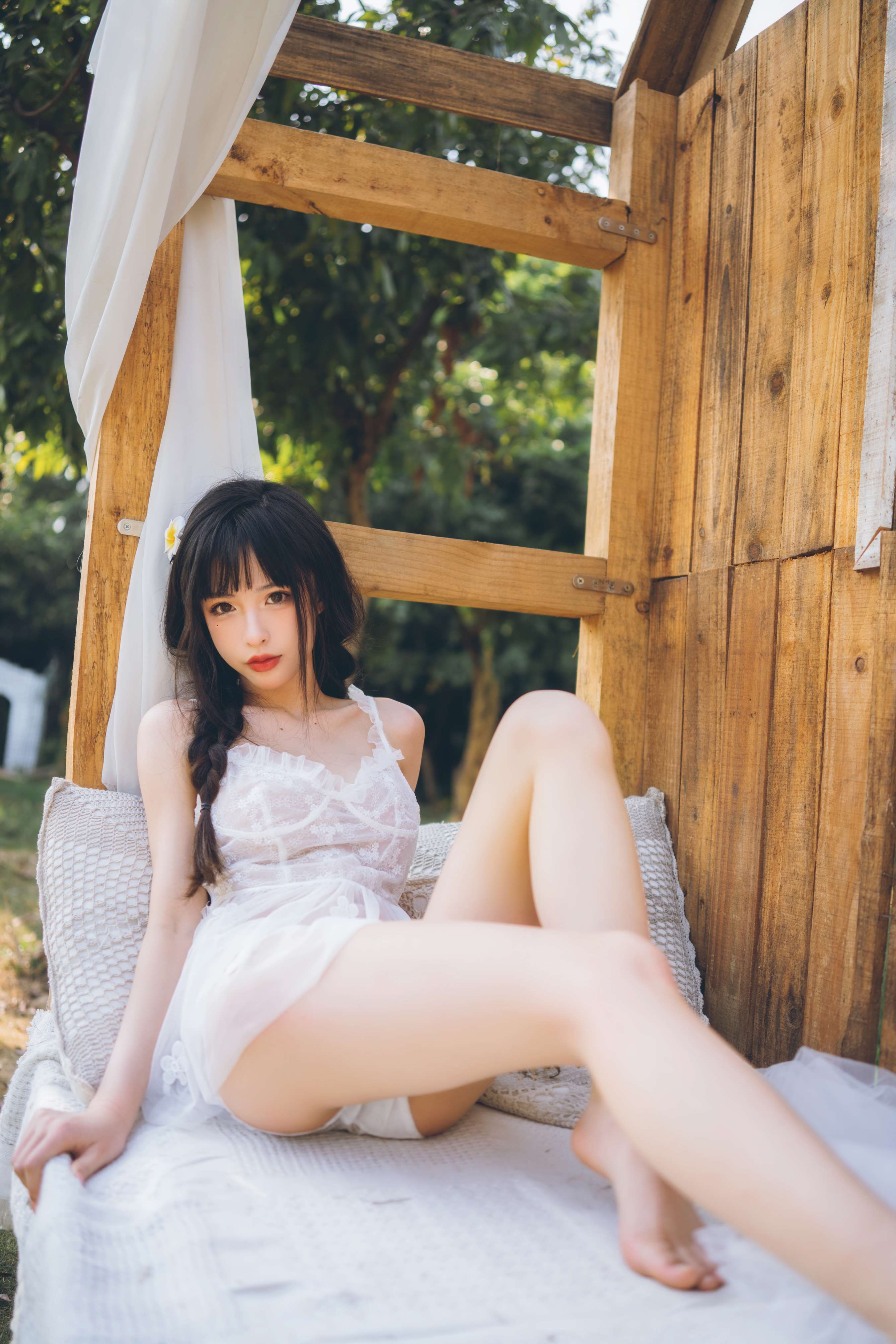 《田园蕾丝裙》作品图