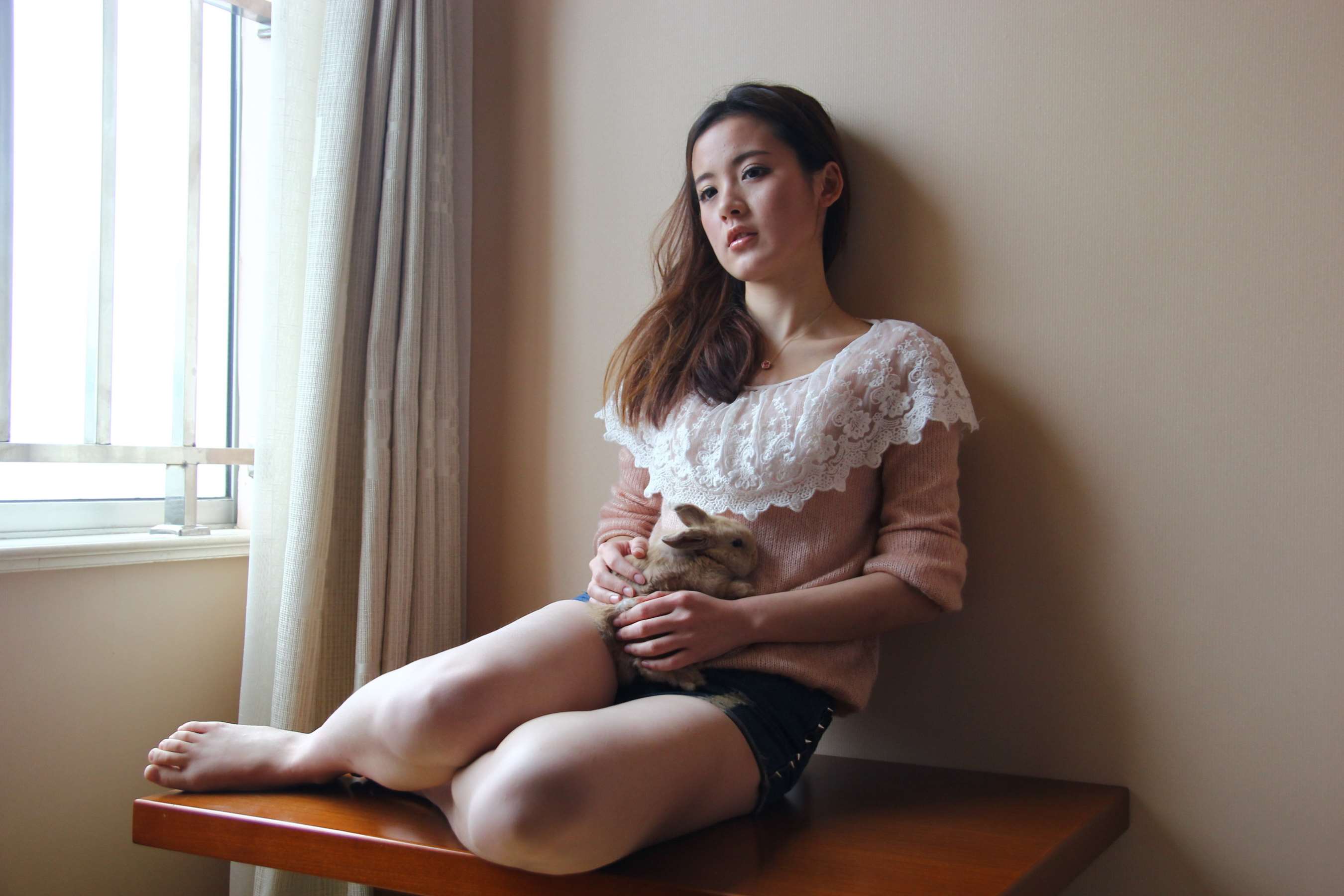 《这双脚丫像小白兔一般可爱》作品图