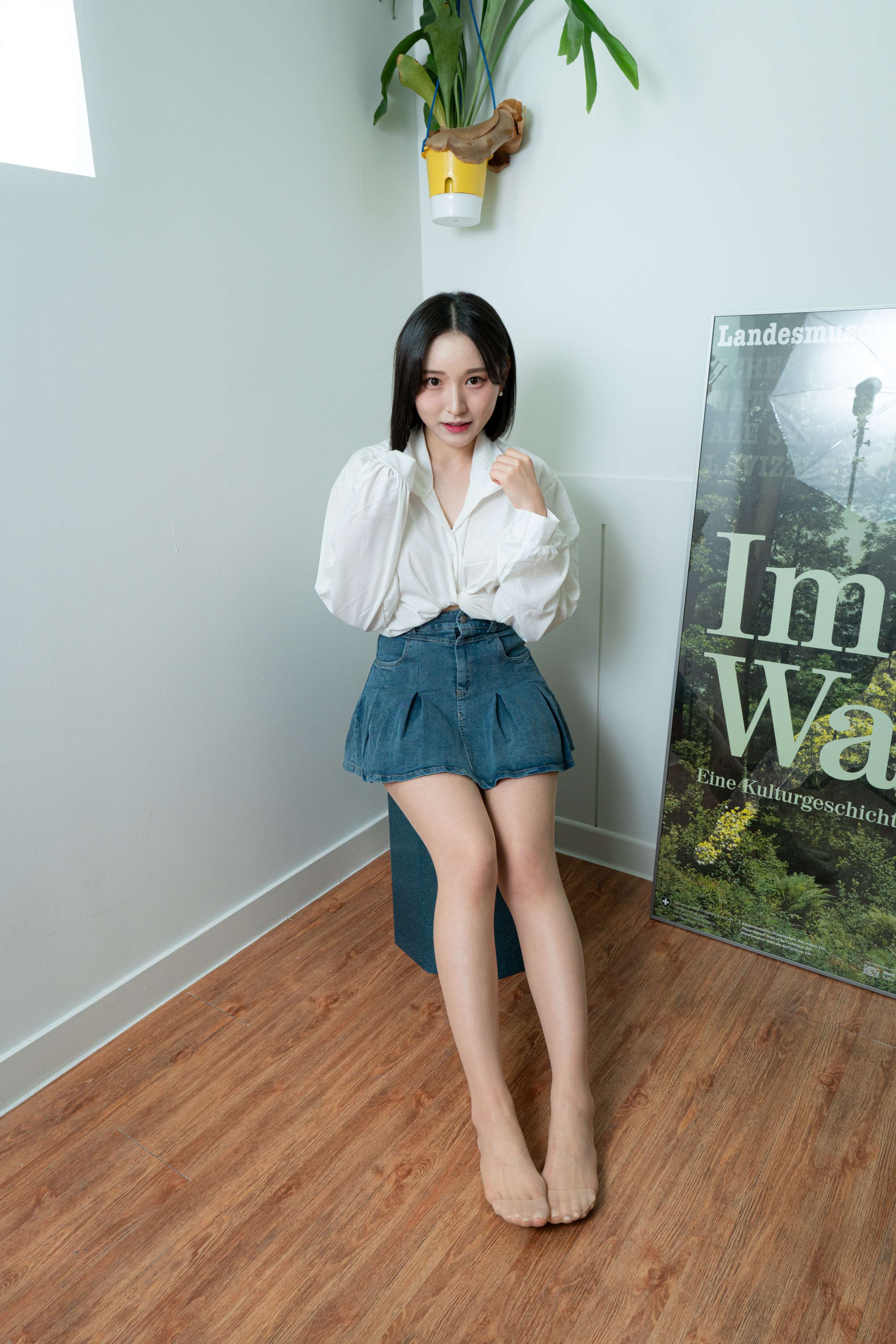 《衬衣の丝足》作品图