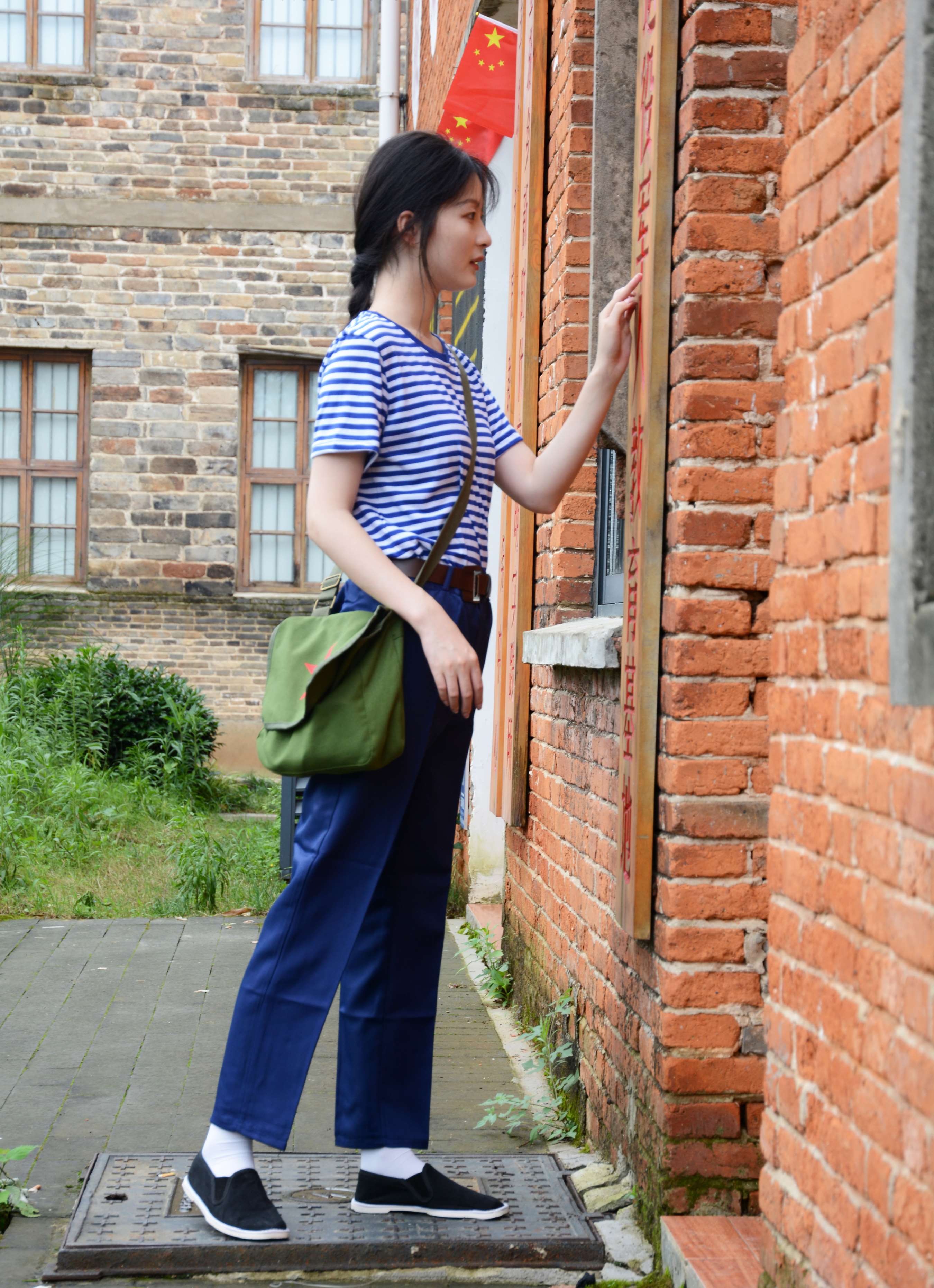 《安妮 怀旧专场》作品图