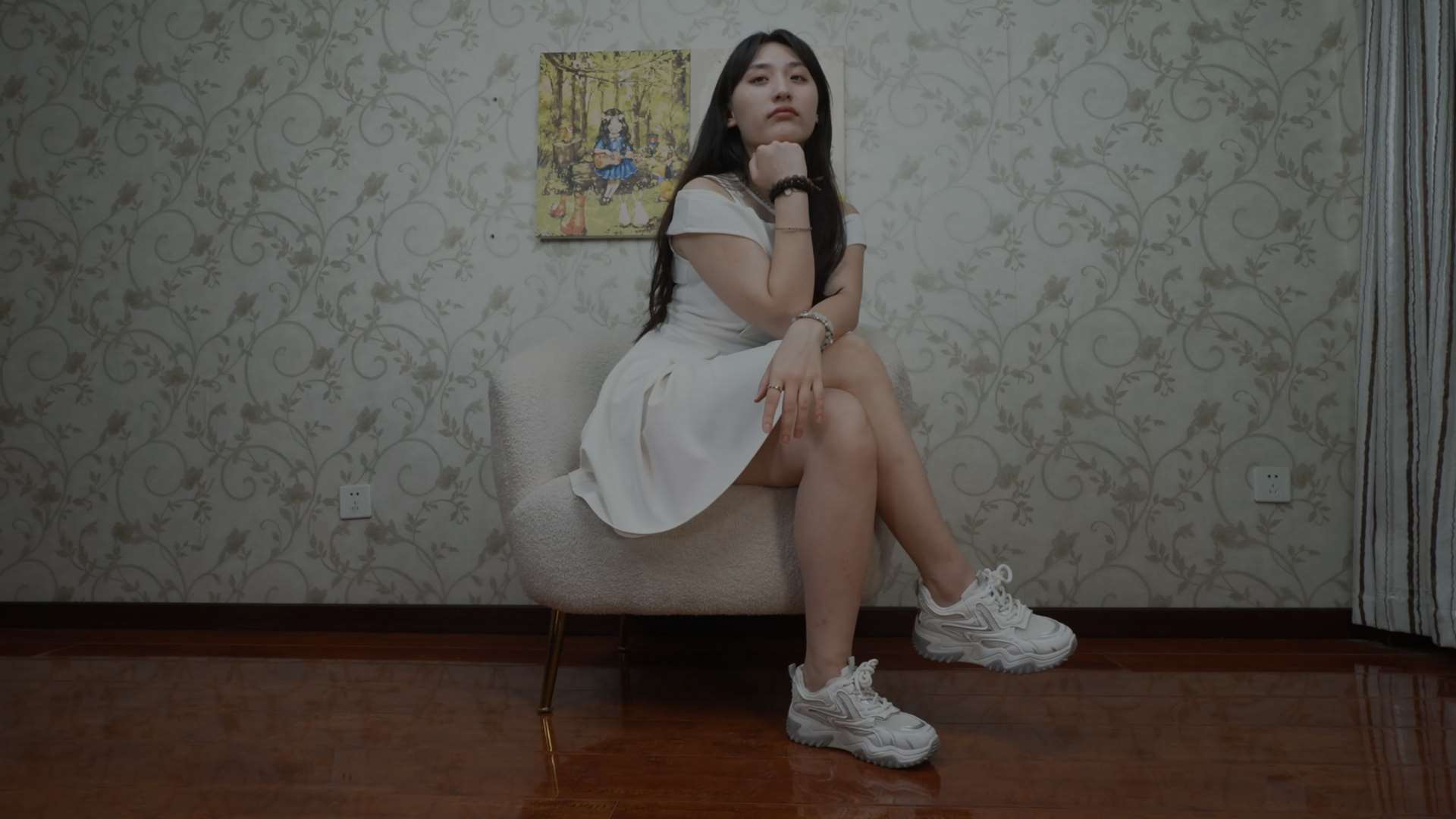 《[寄卖视频]A&F-天月展示她性感的37欧小脚》作品图